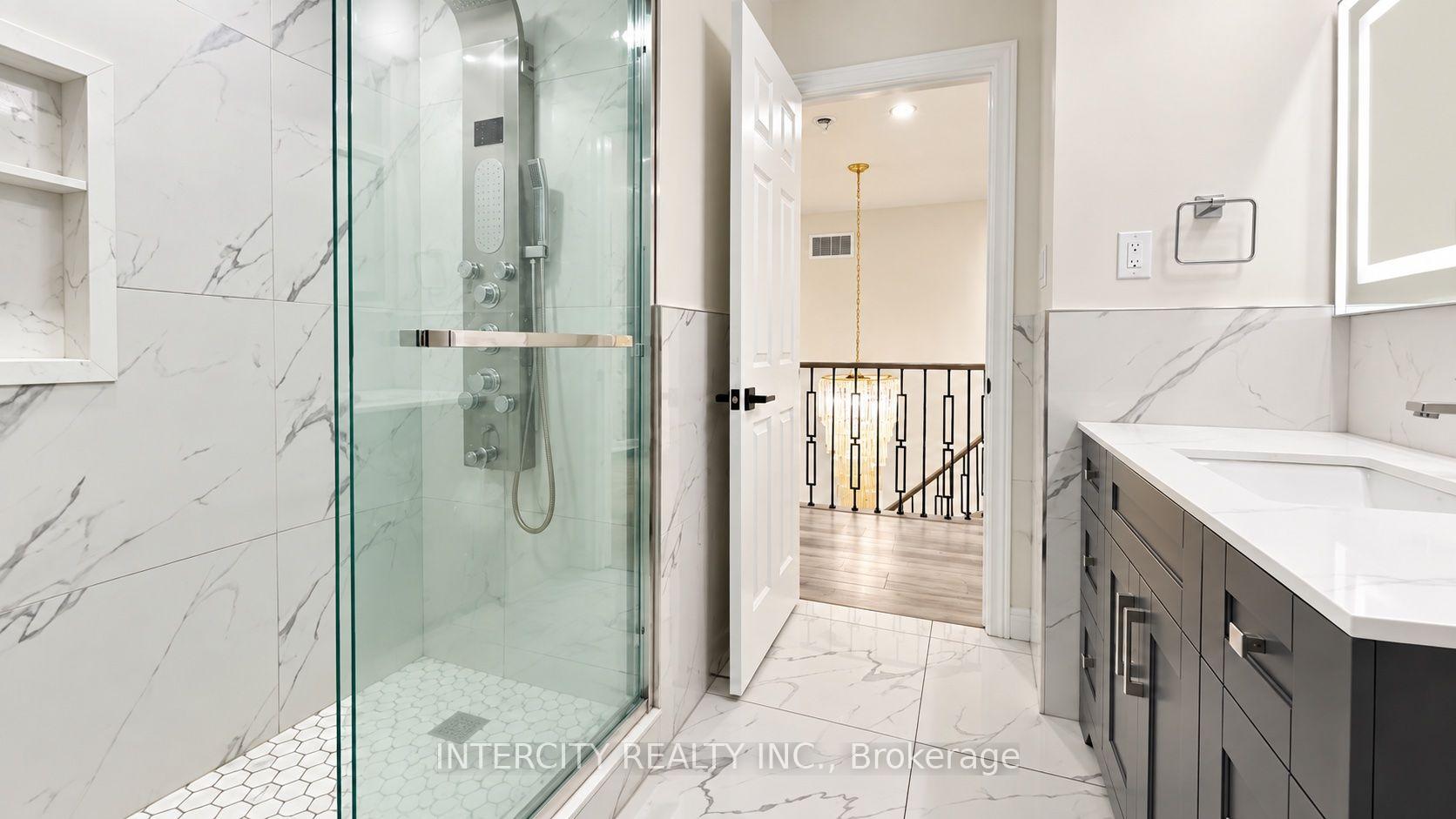 Photo 26 of 159 Moffatt Avenue, Brampton, Fletcher's West — HOMEH