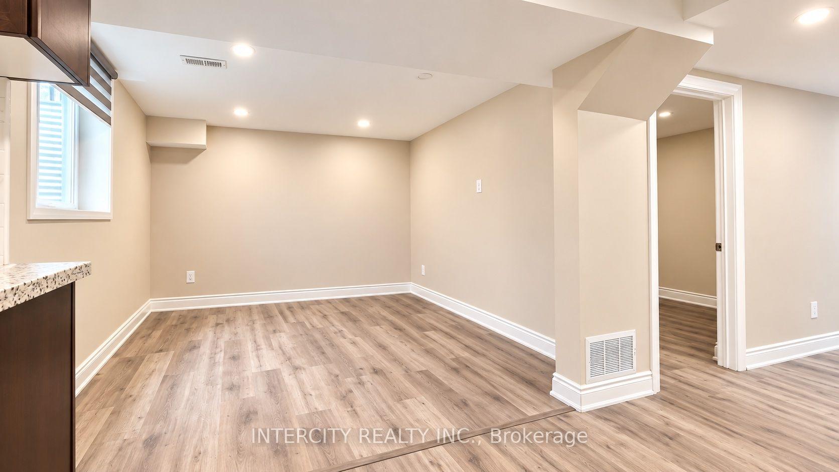 Photo 35 of 159 Moffatt Avenue, Brampton, Fletcher's West — HOMEH