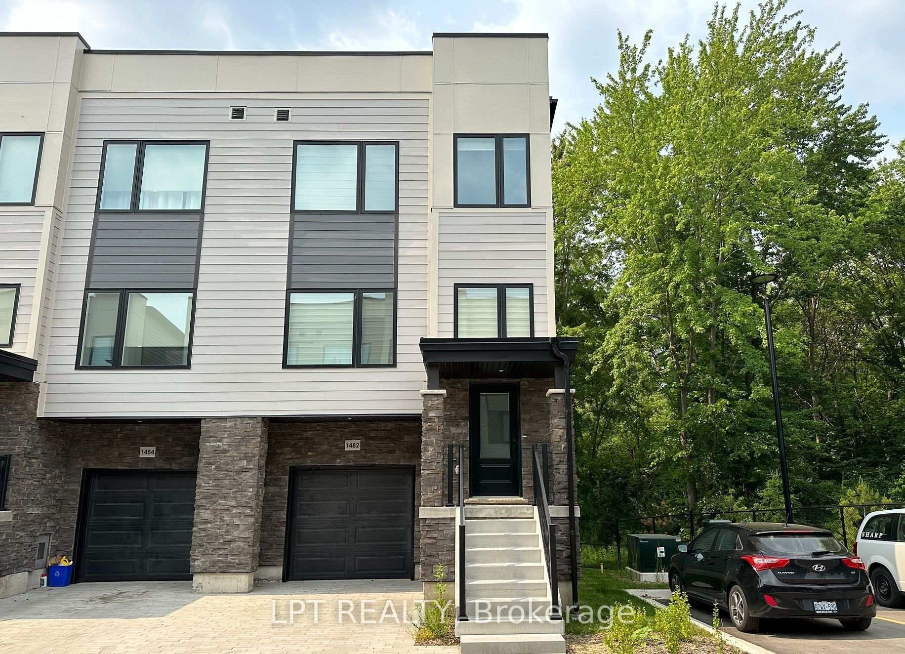 Photo of 1482 Purchase Pl