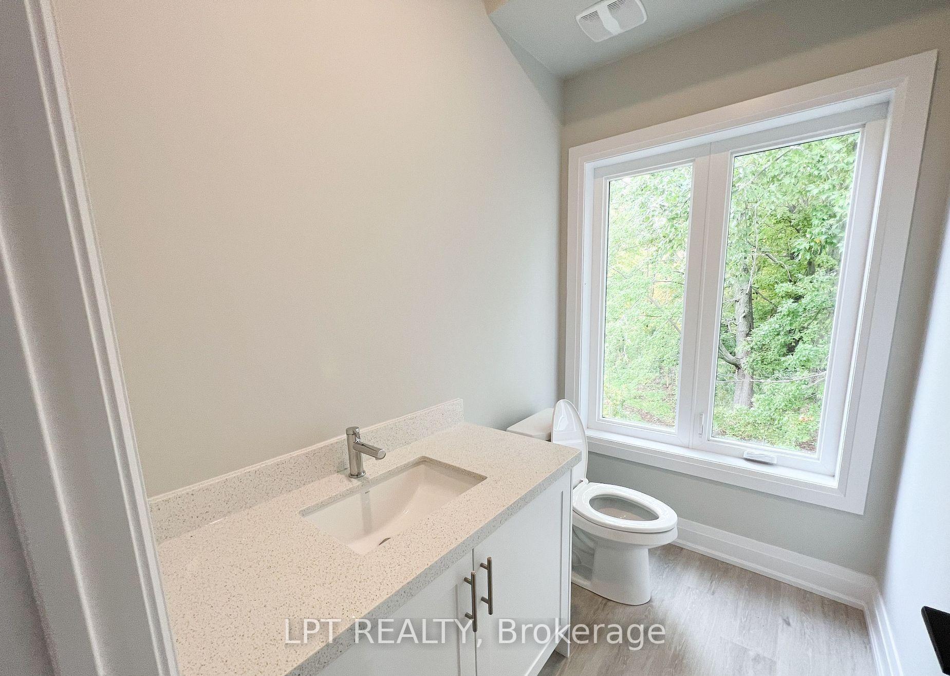Photo 5 of 1482 Purchase Pl, Innisfil, Lefroy — HOMEH