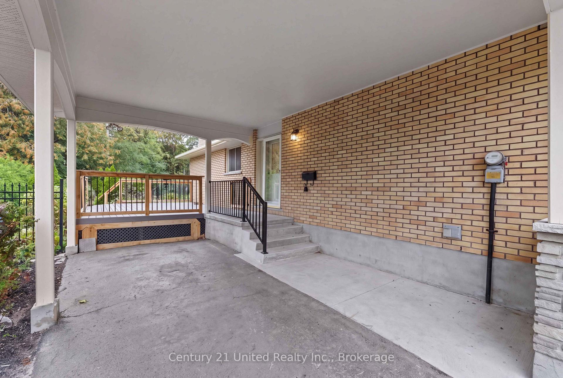Photo 3 of 1203 Royal Drive, Peterborough, Northcrest Ward 5 — HOMEH
