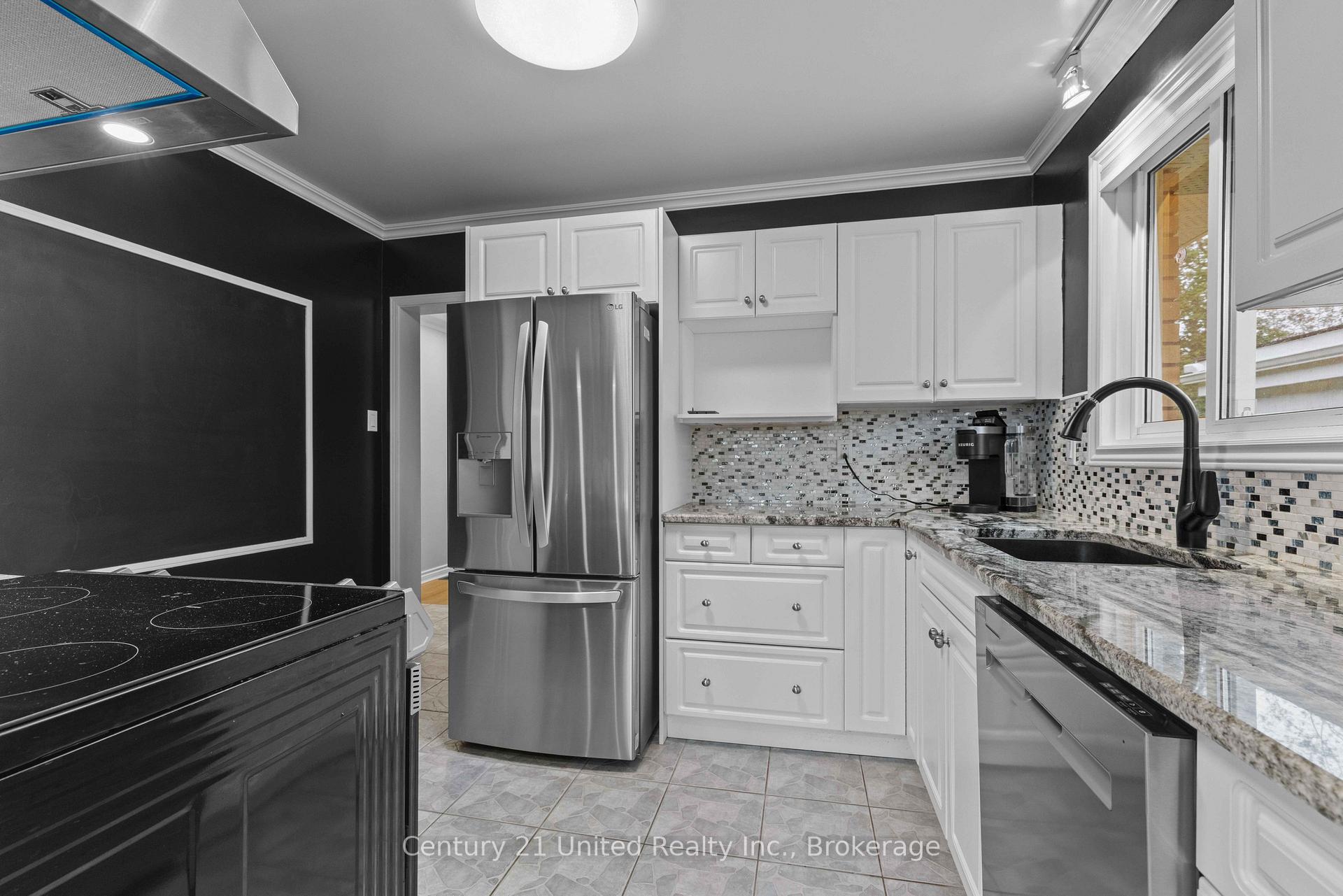 Photo 19 of 1203 Royal Drive, Peterborough, Northcrest Ward 5 — HOMEH