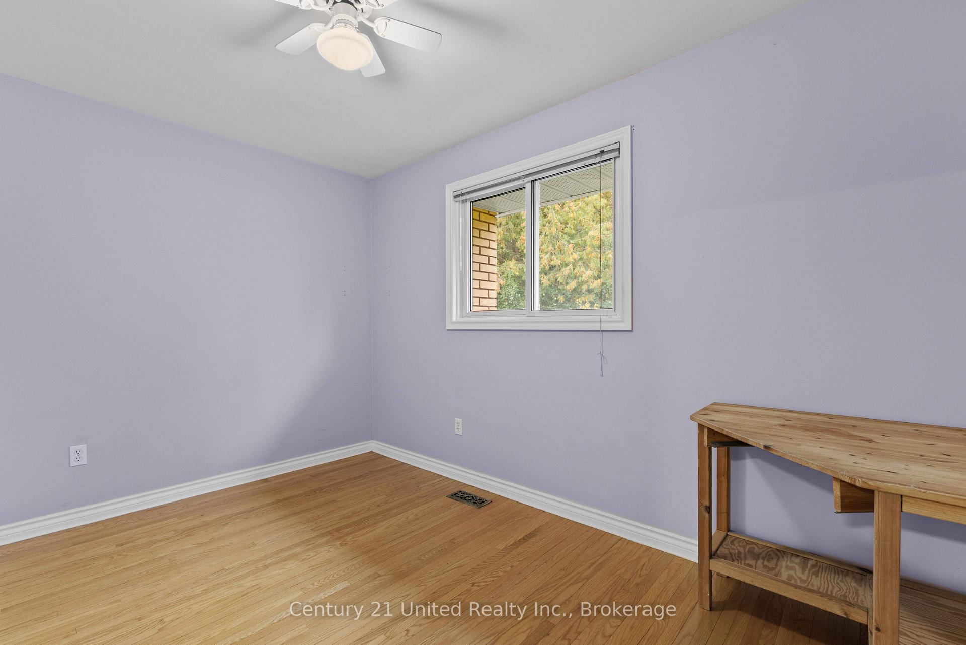 Photo 25 of 1203 Royal Drive, Peterborough, Northcrest Ward 5 — HOMEH