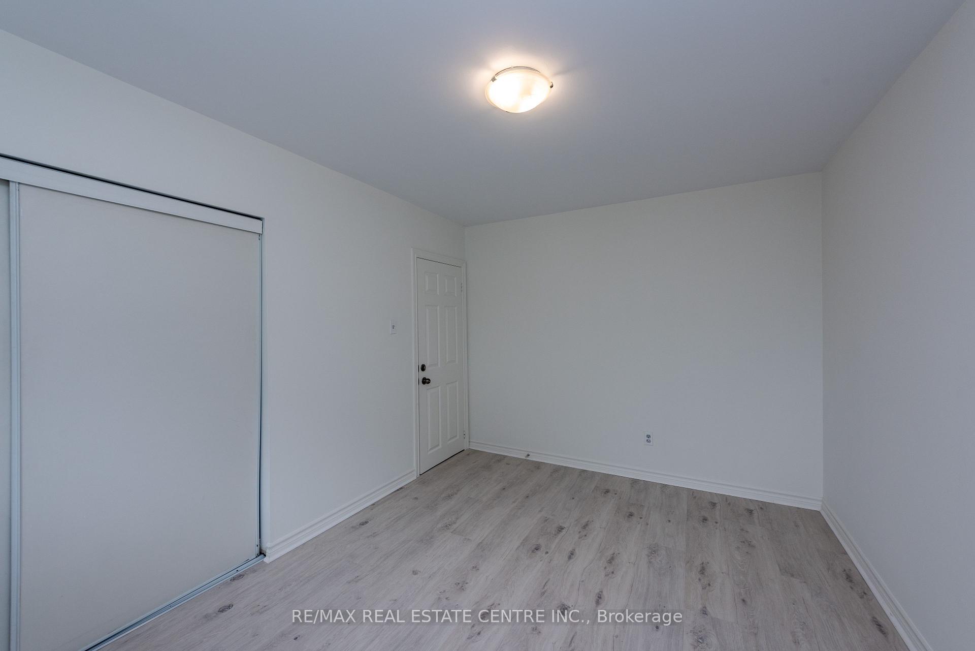Photo 19 of 45 Autumn Boulevard, Brampton, Avondale — HOMEH