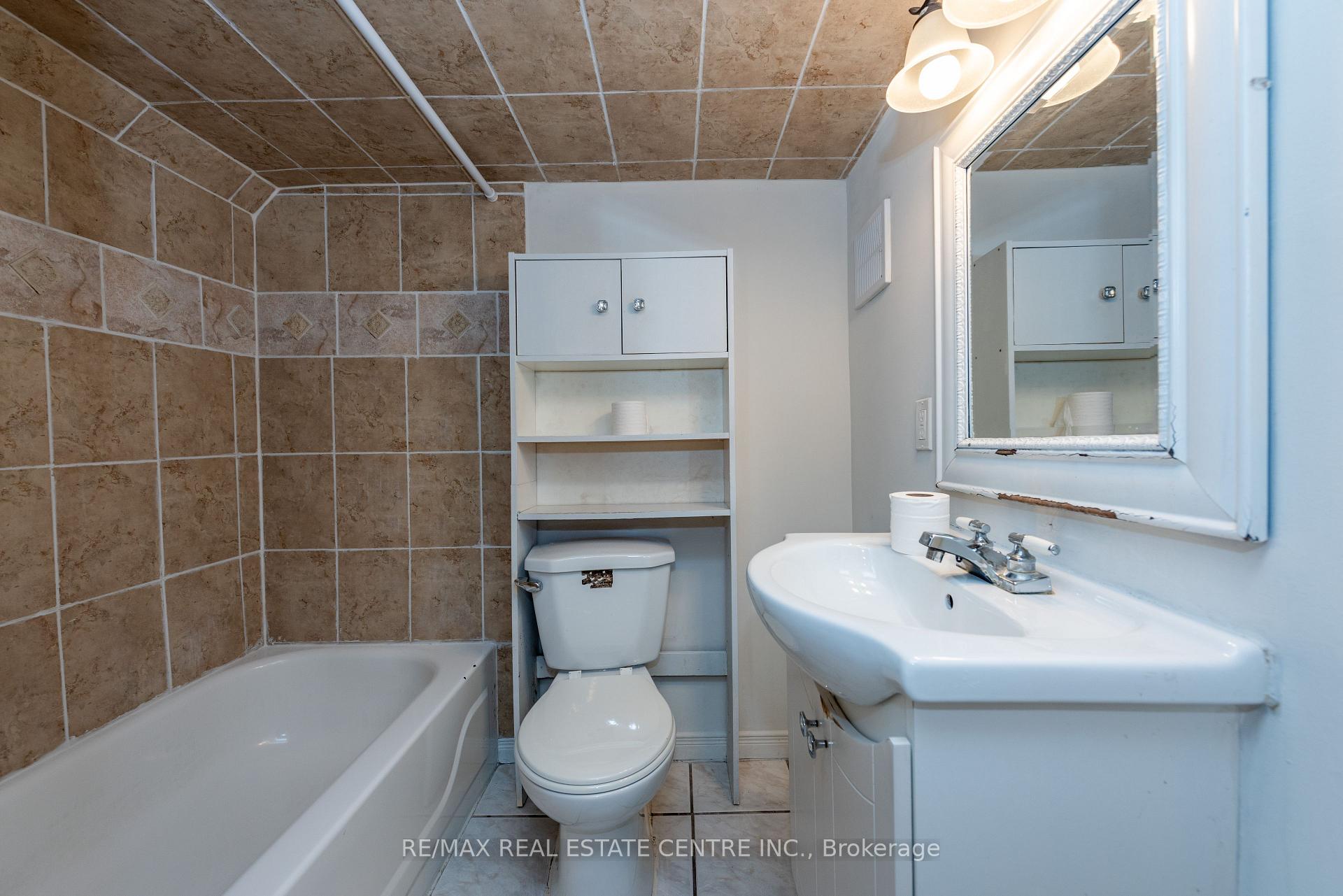 Photo 29 of 45 Autumn Boulevard, Brampton, Avondale — HOMEH