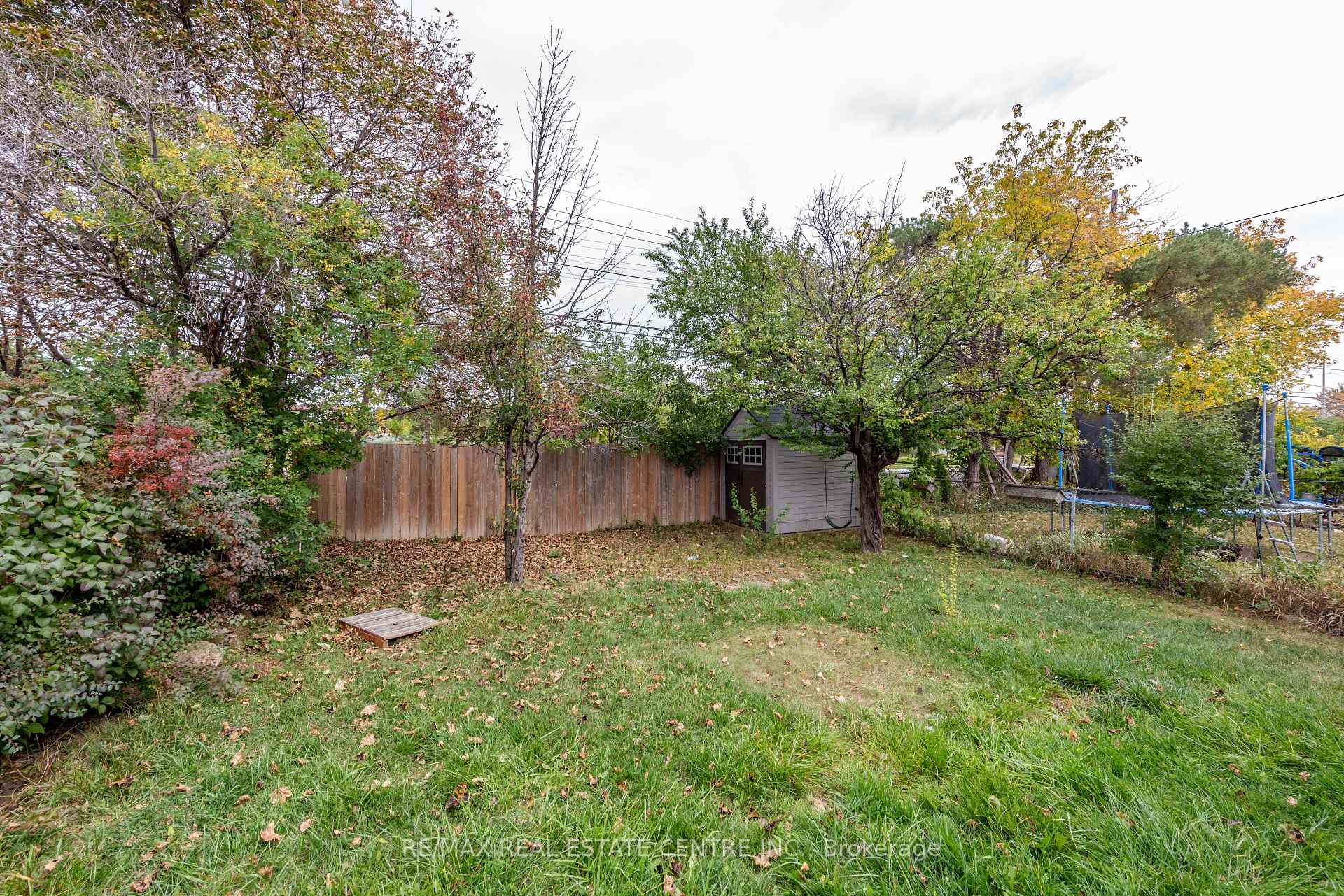 Photo 41 of 45 Autumn Boulevard, Brampton, Avondale — HOMEH