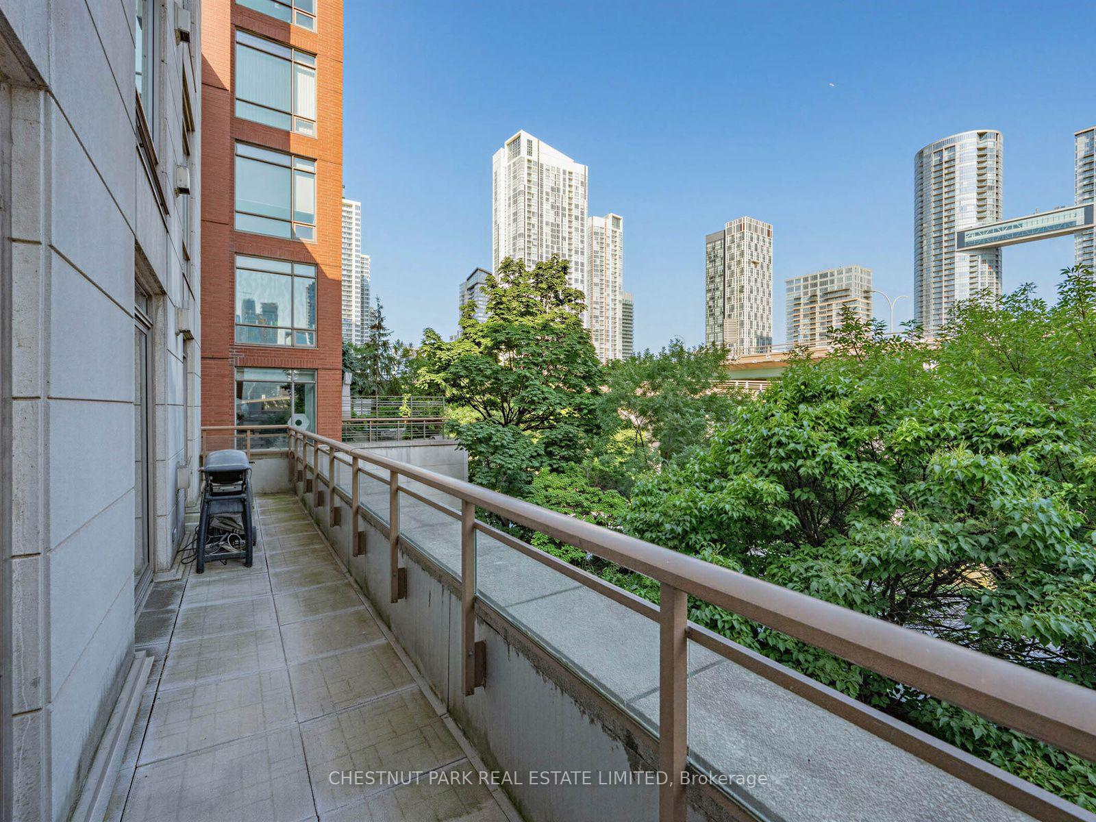 Photo 15 of Unit 318W, 500 Queens Quay, Toronto, Waterfront Communities — HOMEH