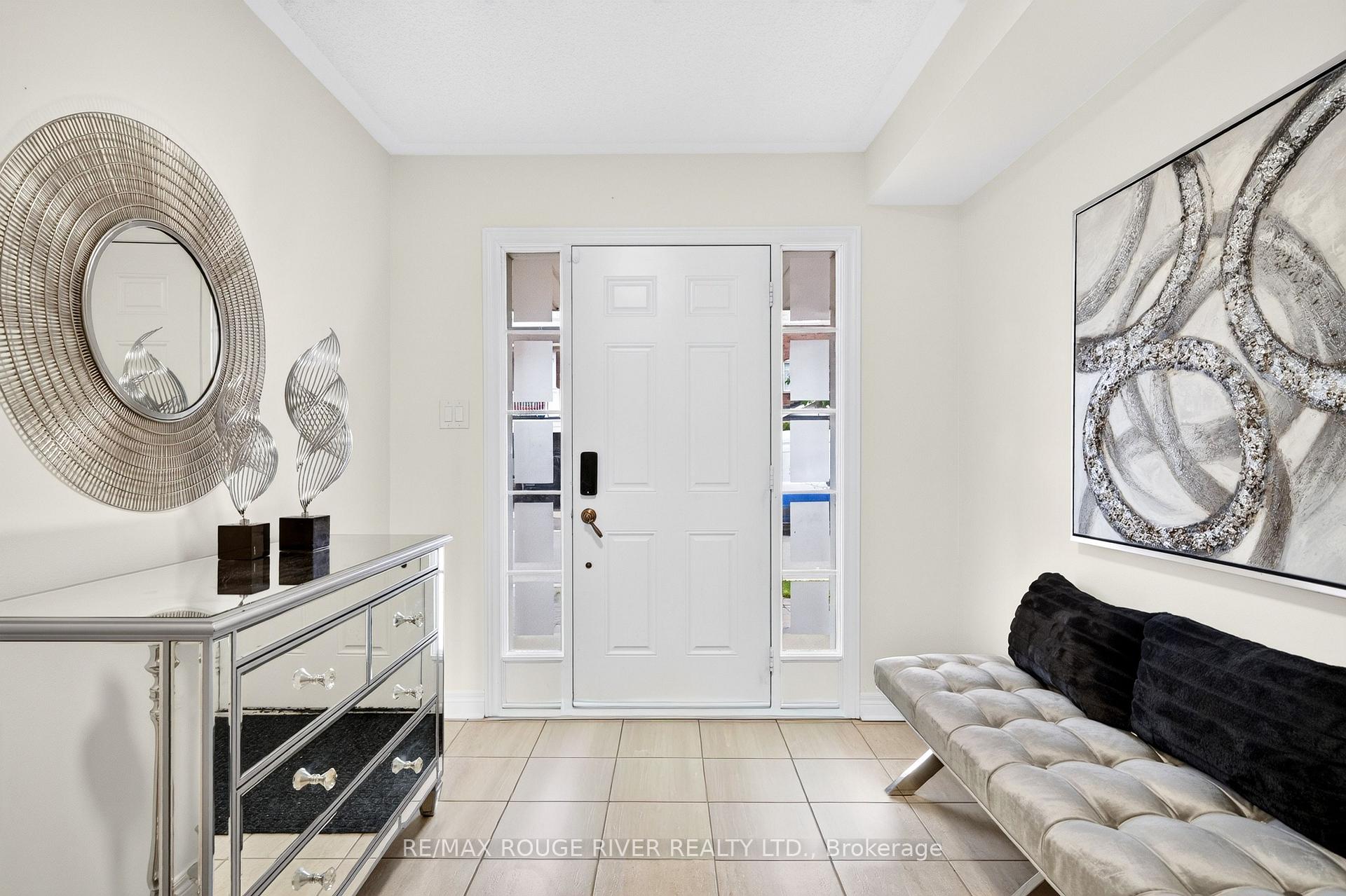 Photo 4 of 1594 Brandy Court, Pickering, Duffin Heights — HOMEH