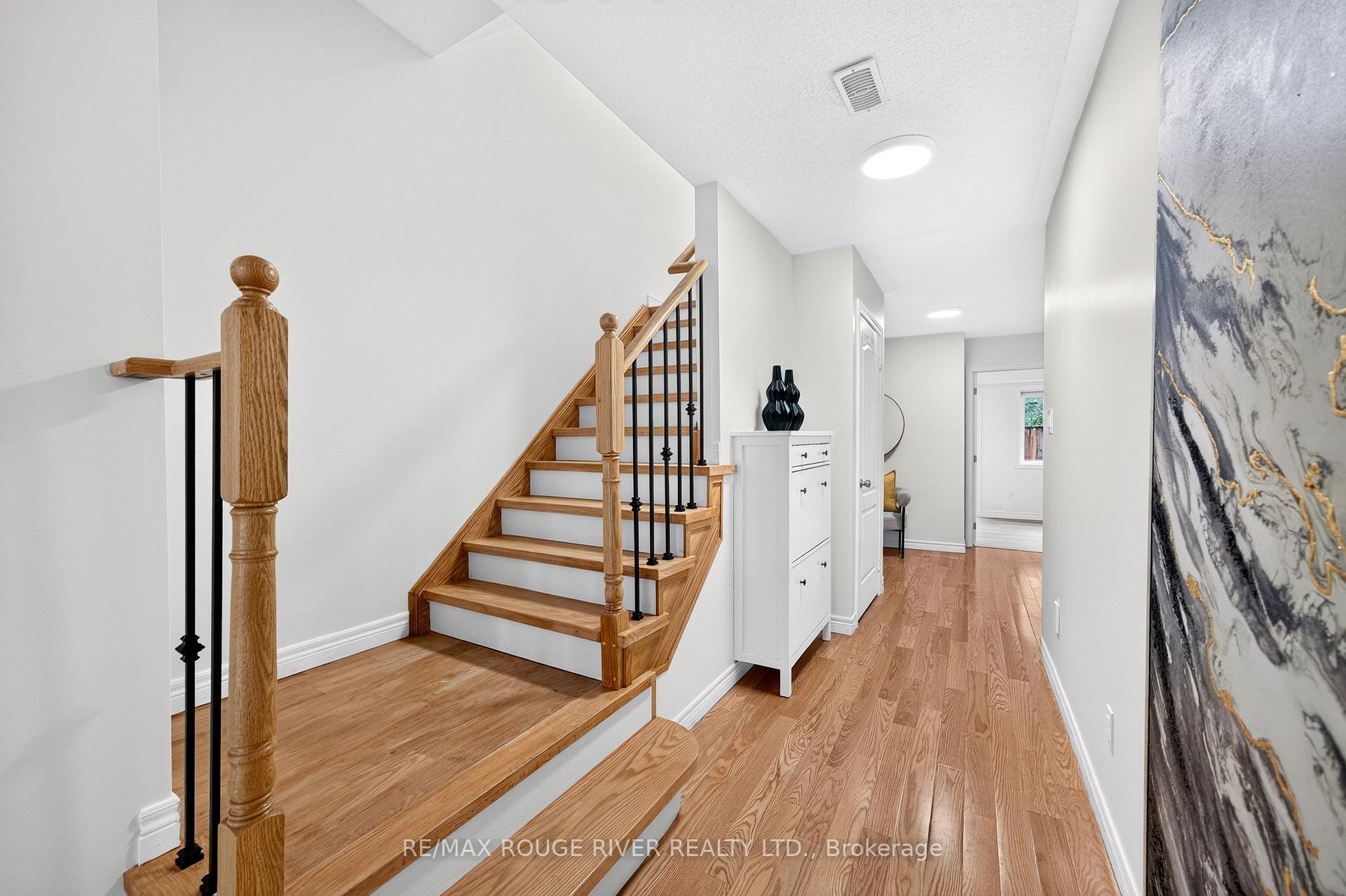 Photo 18 of 1594 Brandy Court, Pickering, Duffin Heights — HOMEH