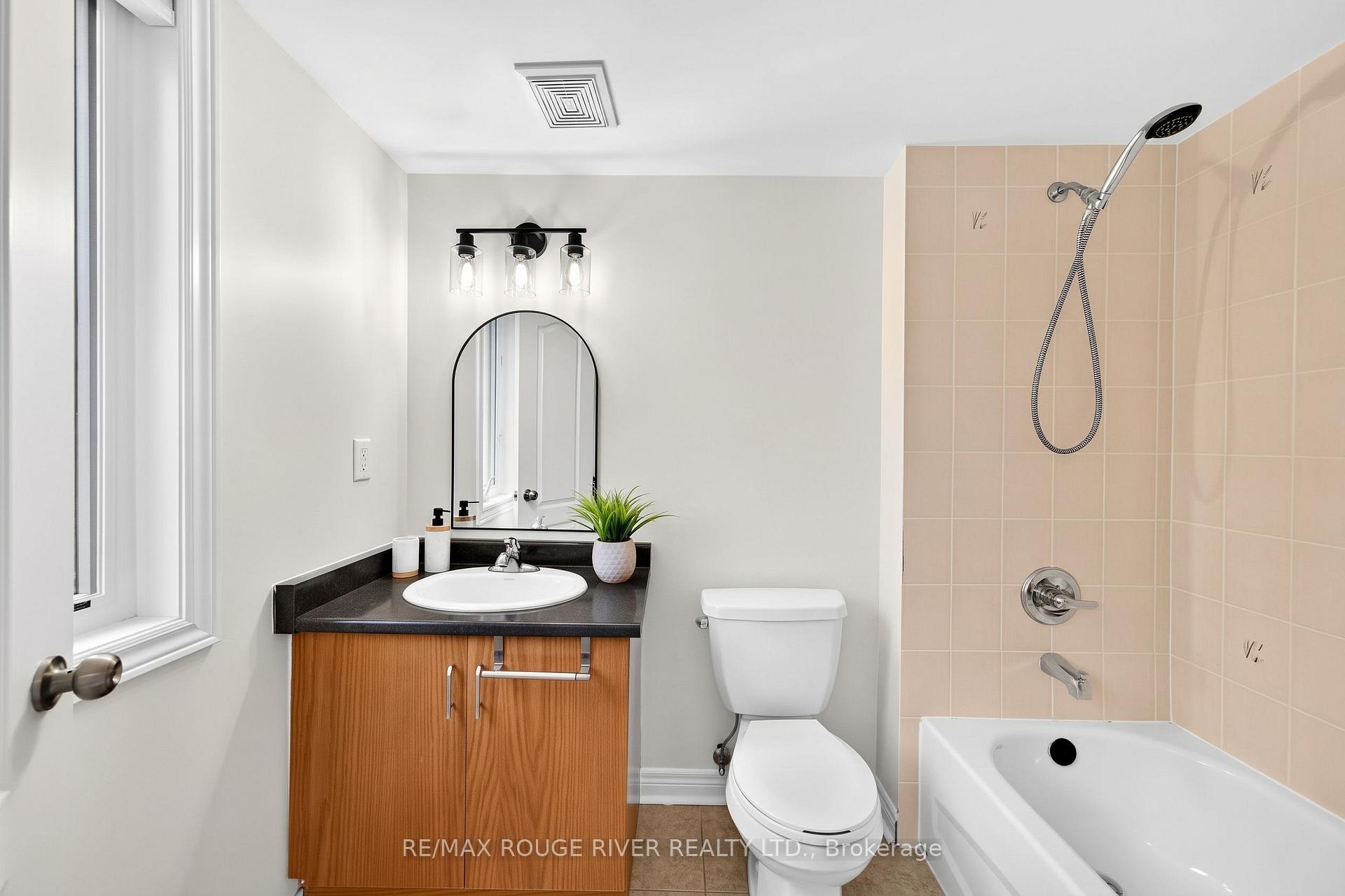 Photo 24 of 1594 Brandy Court, Pickering, Duffin Heights — HOMEH