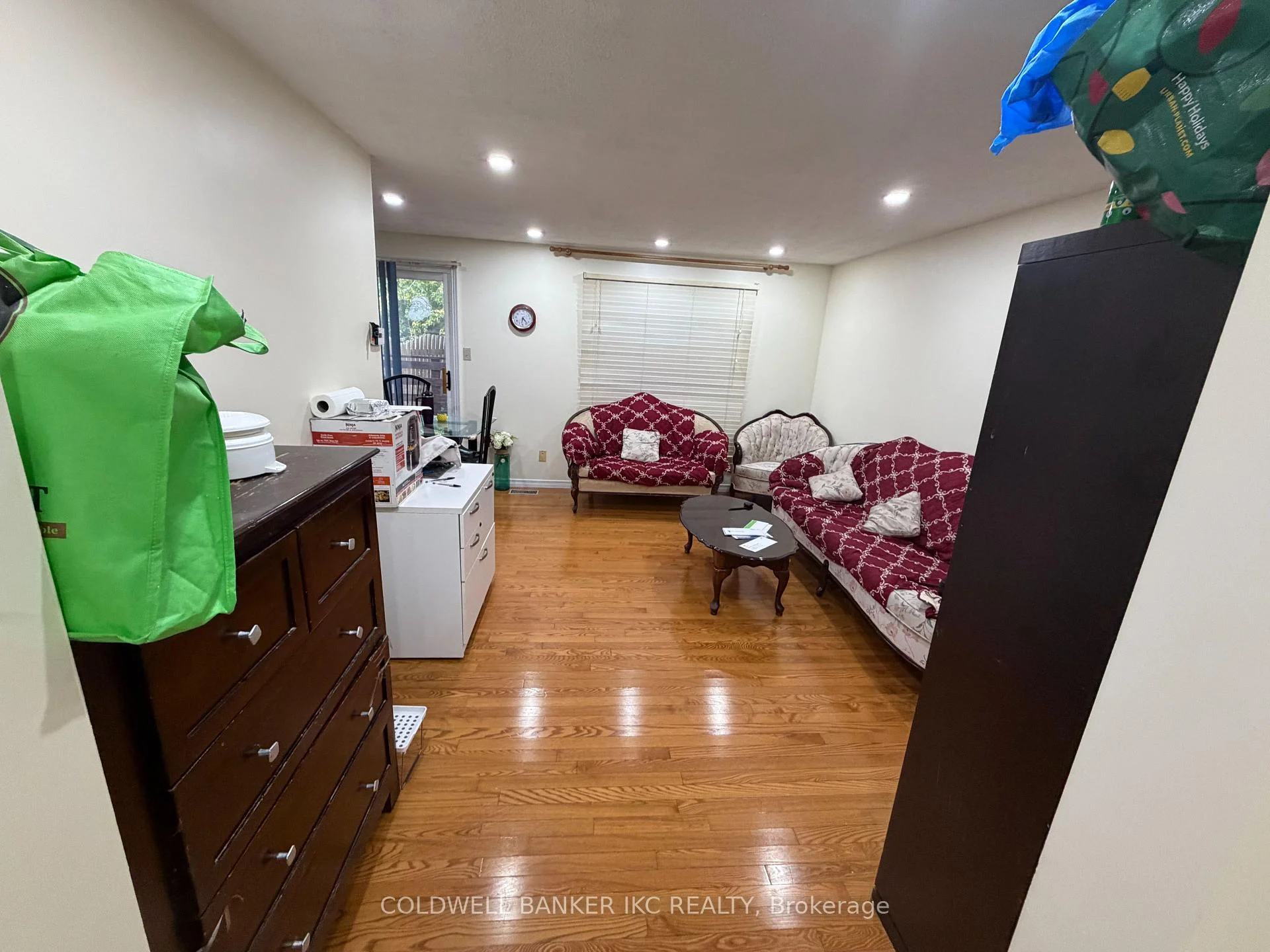 Photo 3 of 19 Grandridge Crescent, Guelph, Willow West/Sugarbush/West Acres — HOMEH
