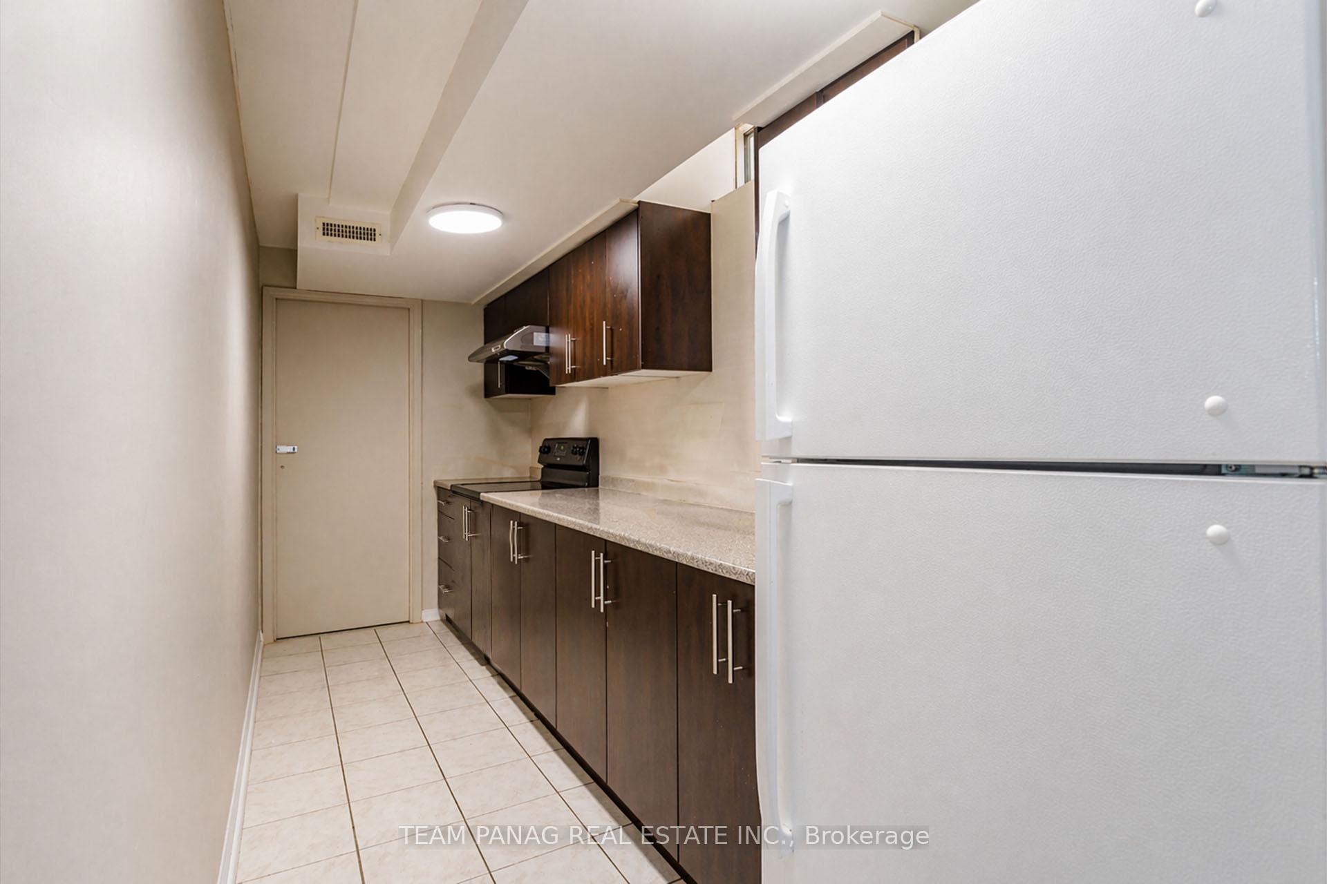 Photo 23 of 25 Ural Circle, Brampton, Sandringham-Wellington — HOMEH