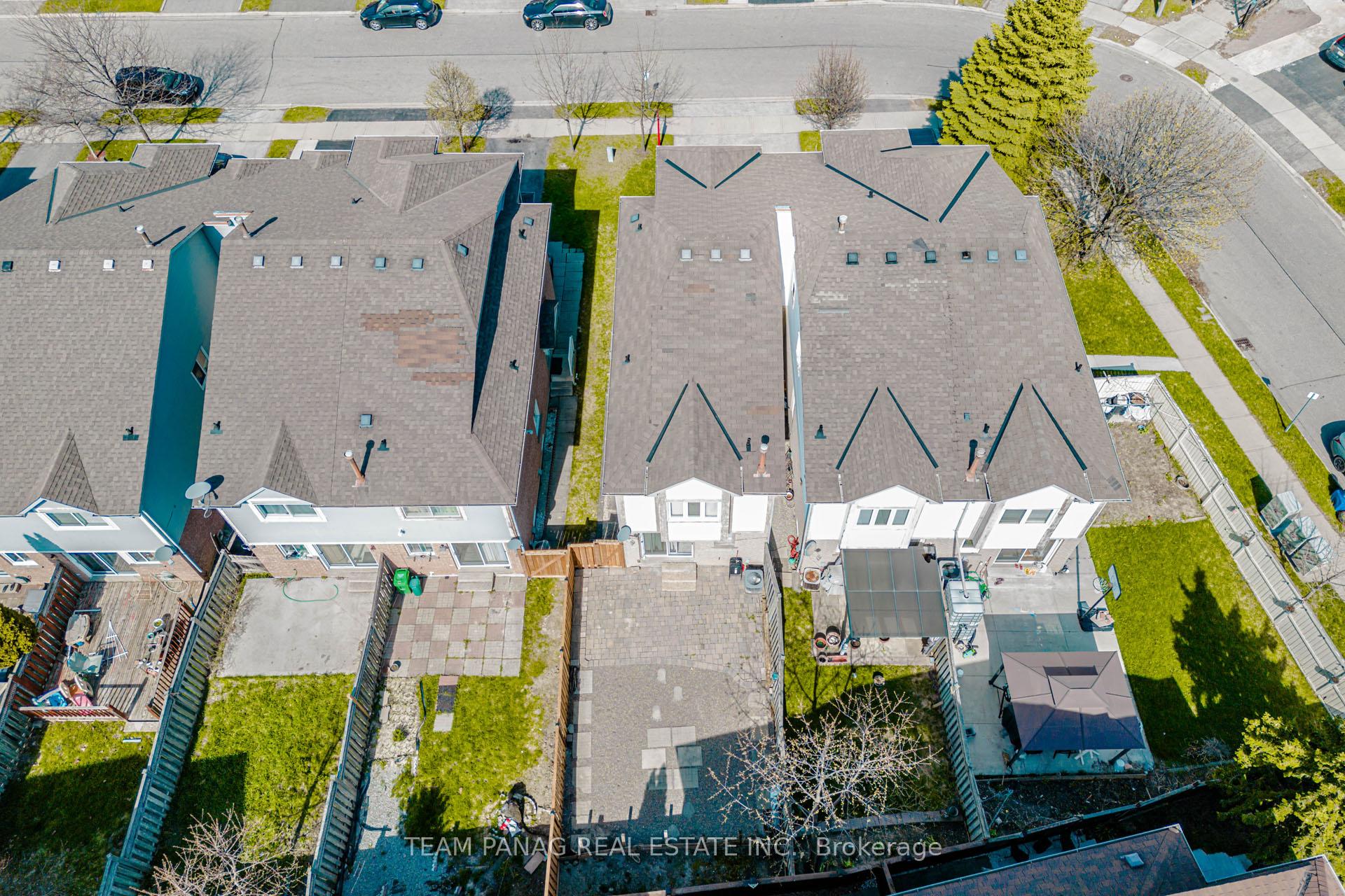 Photo 27 of 25 Ural Circle, Brampton, Sandringham-Wellington — HOMEH