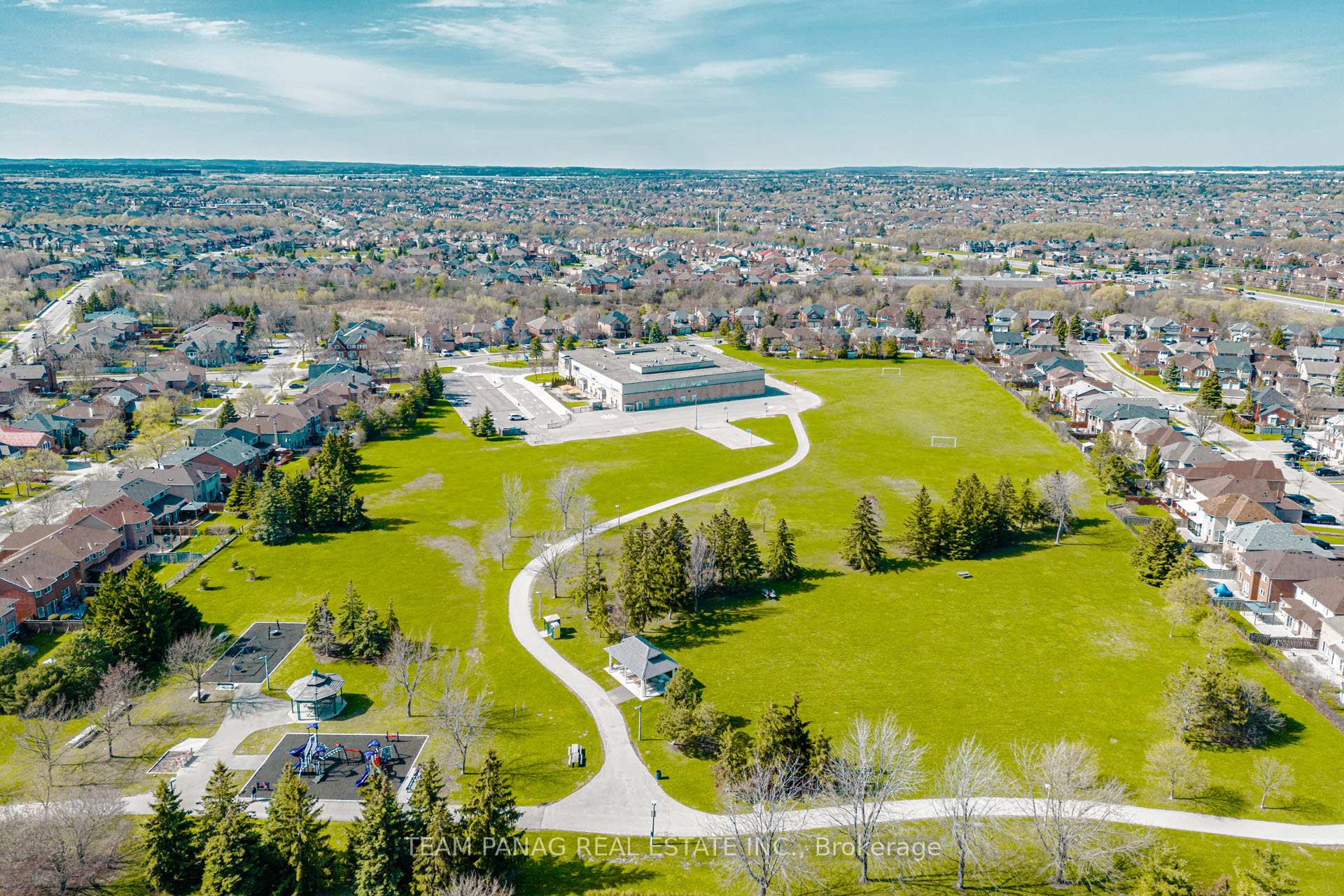 Photo 29 of 25 Ural Circle, Brampton, Sandringham-Wellington — HOMEH