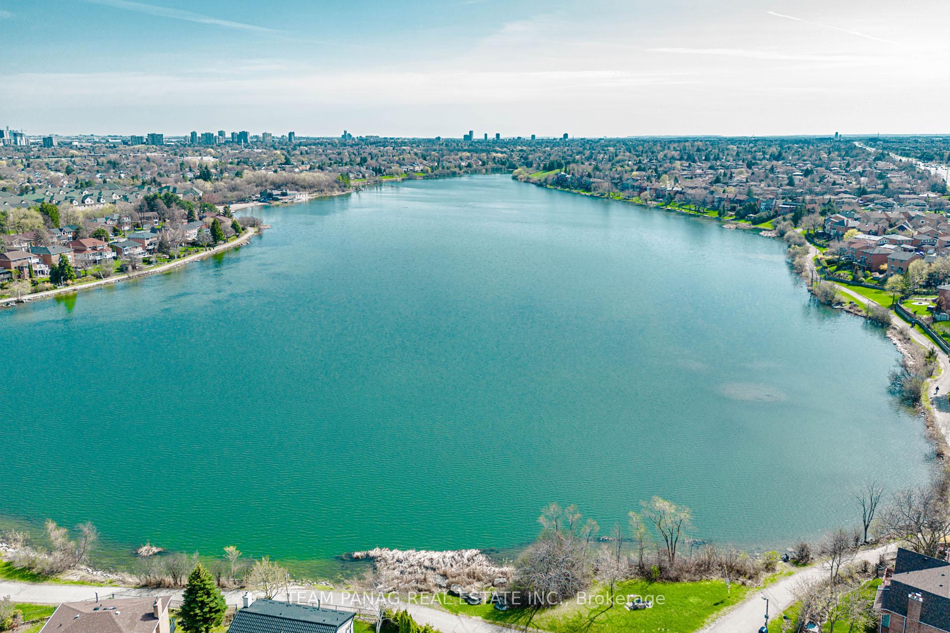 Photo 30 of 25 Ural Circle, Brampton, Sandringham-Wellington — HOMEH