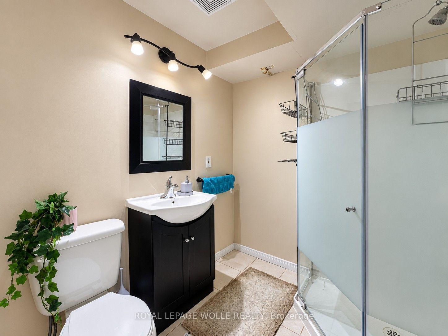 Photo 8 of 208 Activa Avenue, Kitchener, Larentian West — HOMEH
