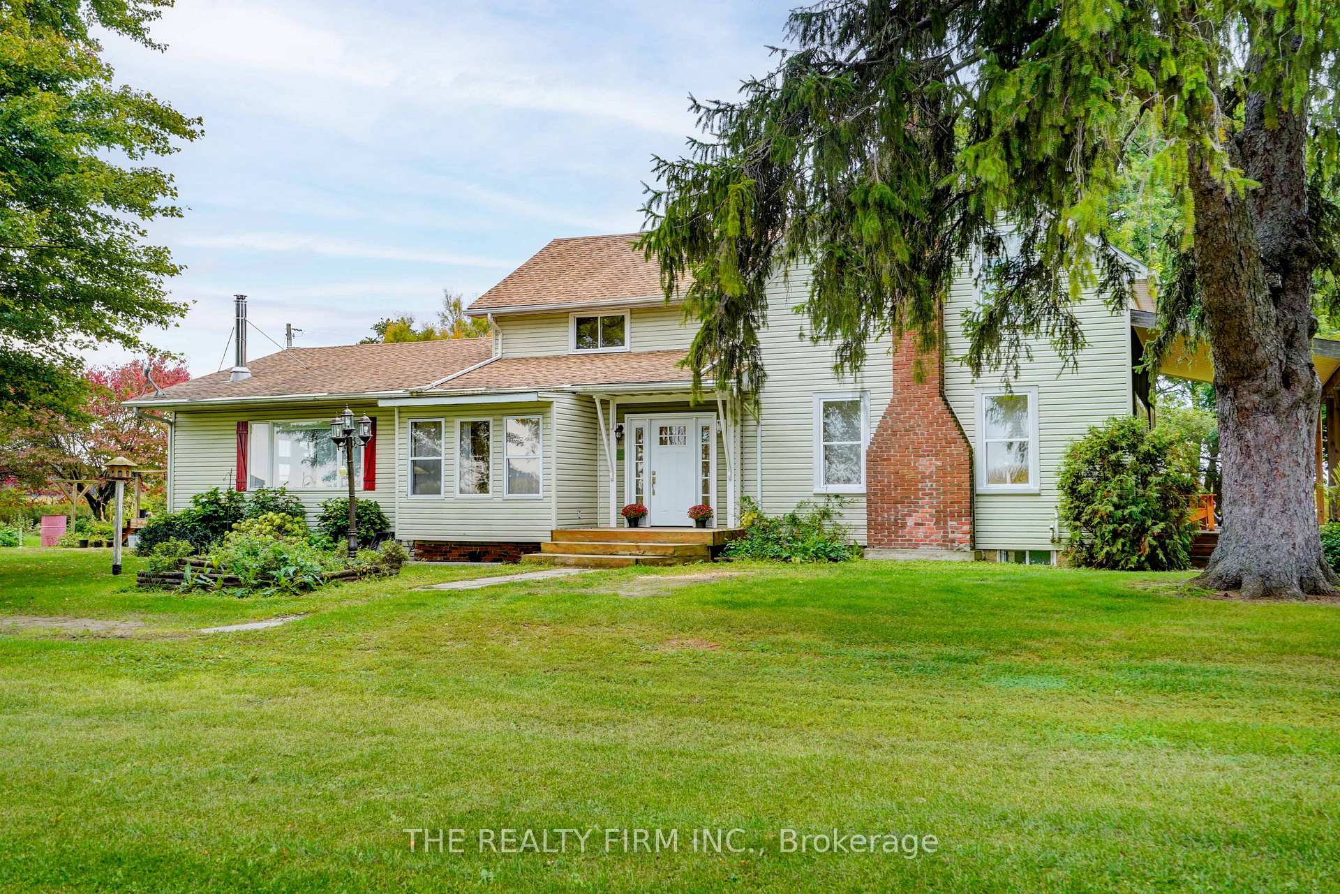 Photo 3 of 695 Cameron Road, Dawn-Euphemia, Dawn Euphemia — HOMEH