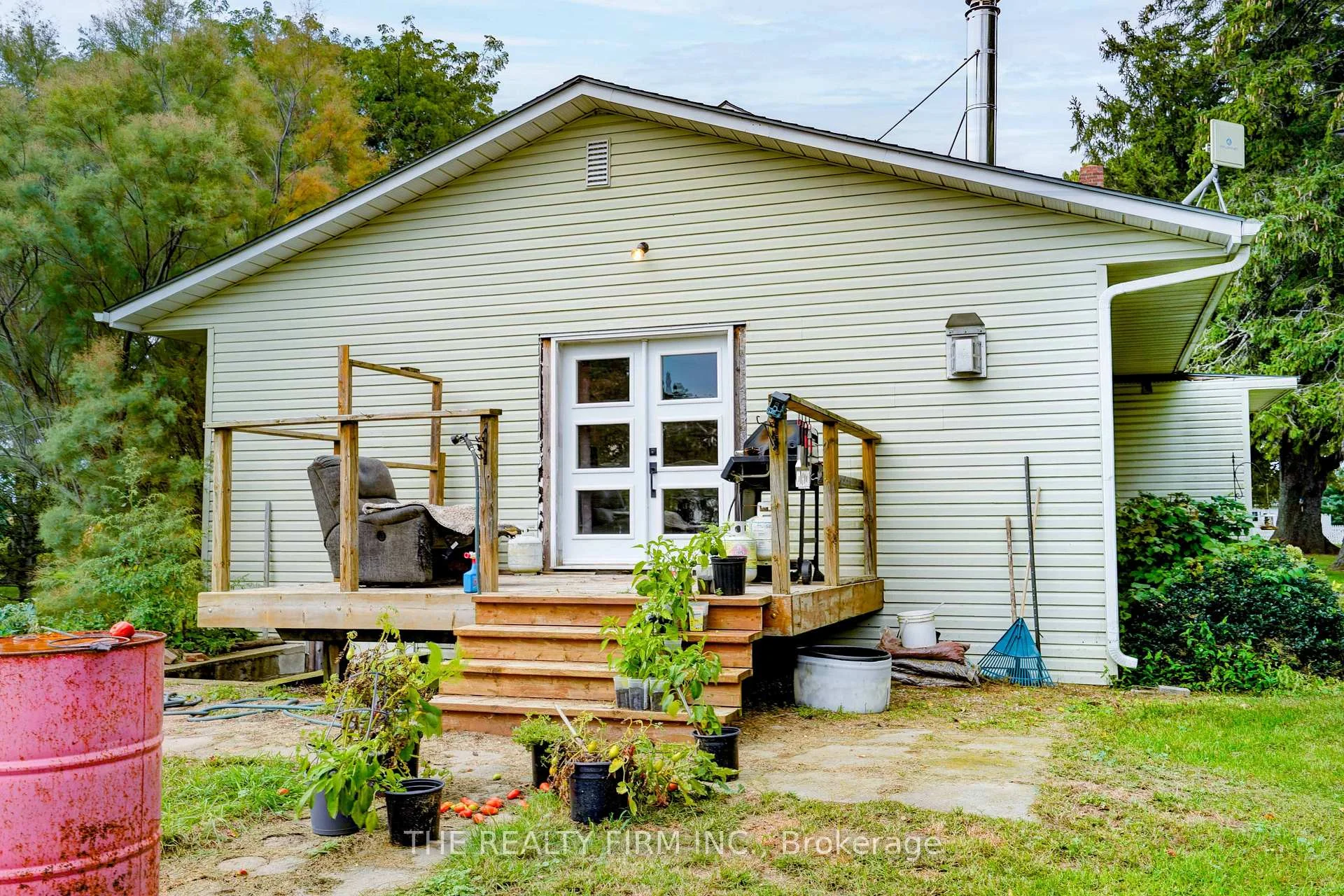 Photo 2 of 695 Cameron Road, Dawn-Euphemia, Dawn Euphemia — HOMEH