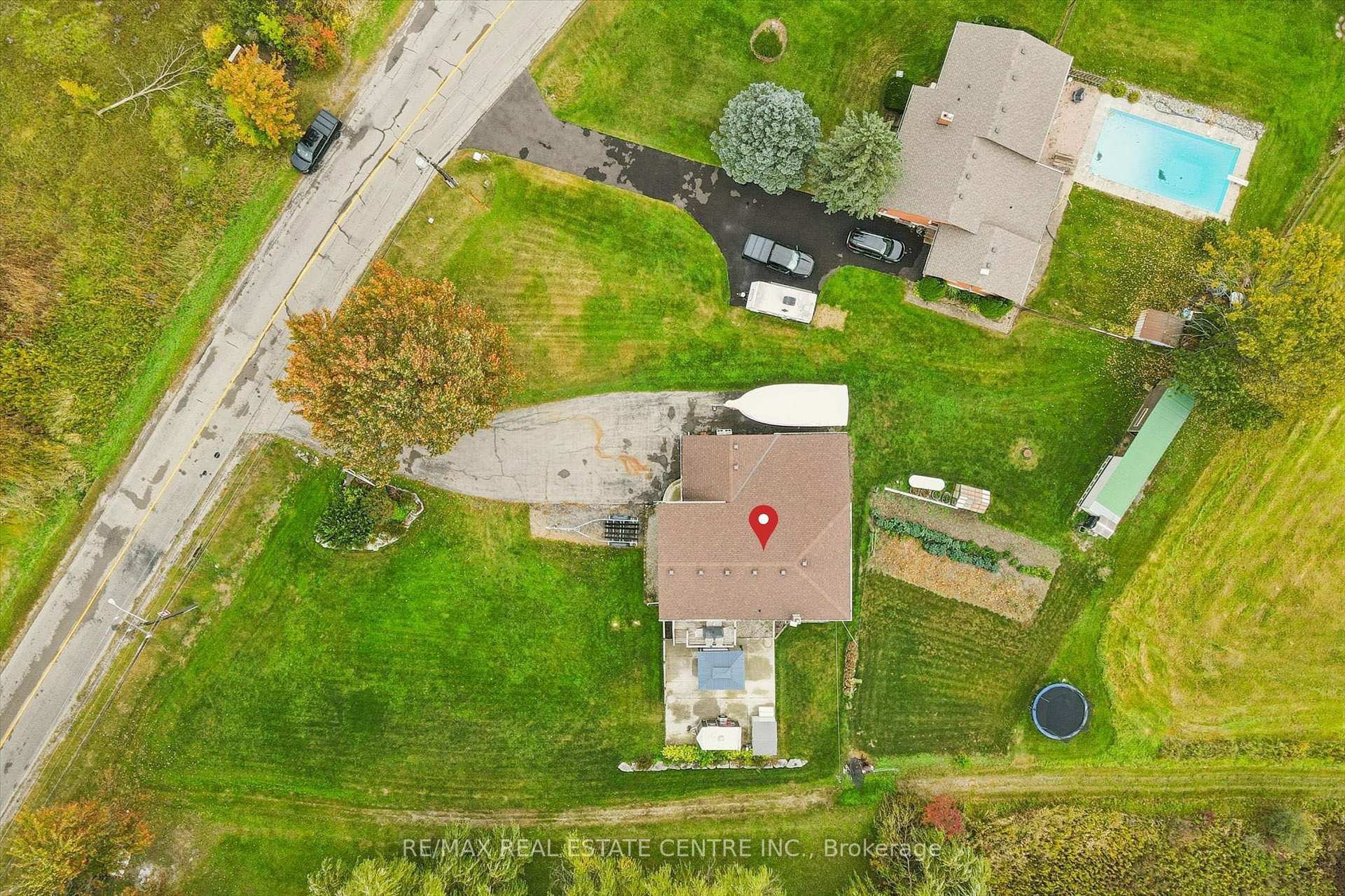 Photo 3 of 1211 Old 8 Highway, Hamilton, Rural Flamborough — HOMEH