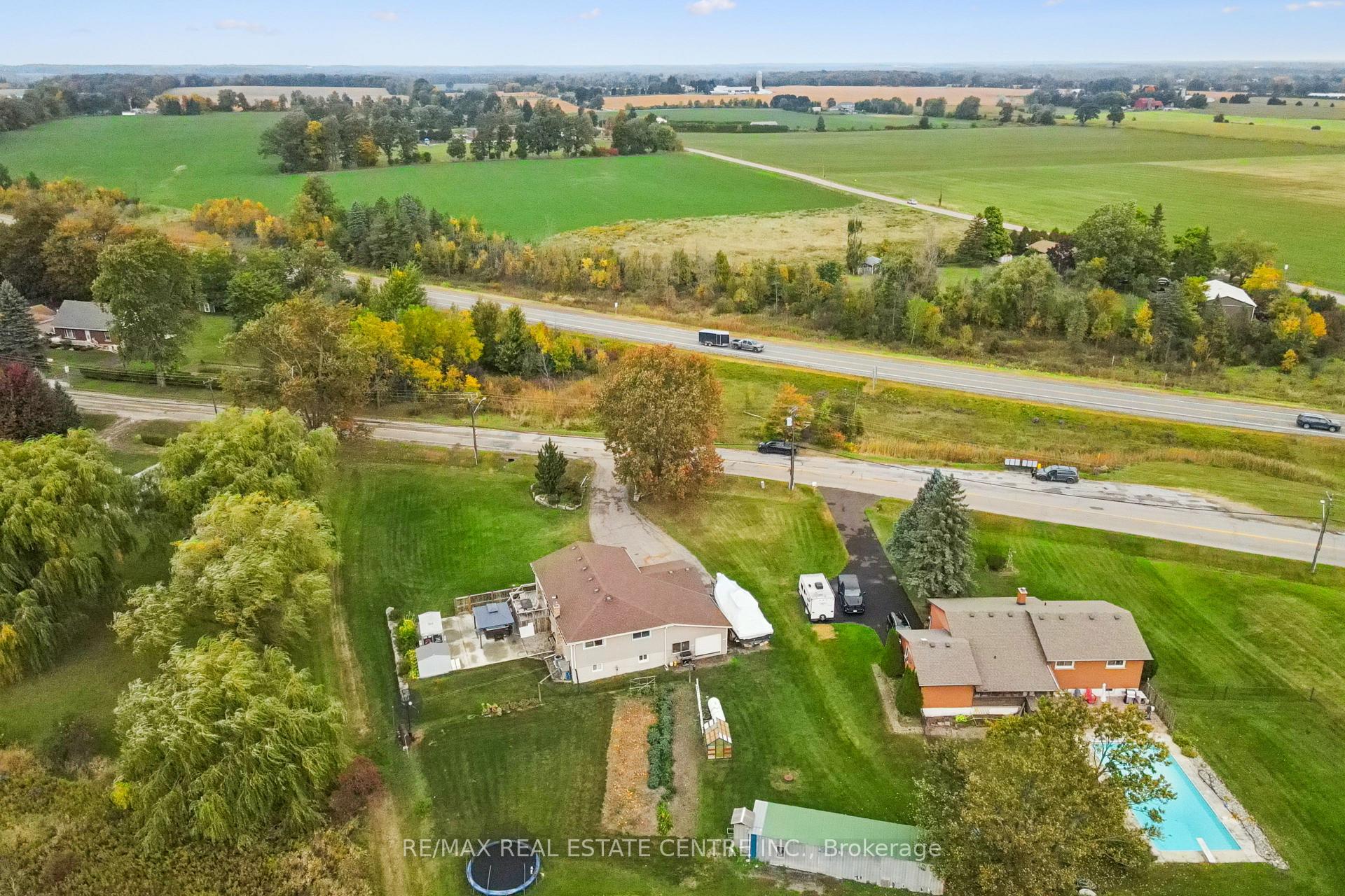 Photo 30 of 1211 Old 8 Highway, Hamilton, Rural Flamborough — HOMEH
