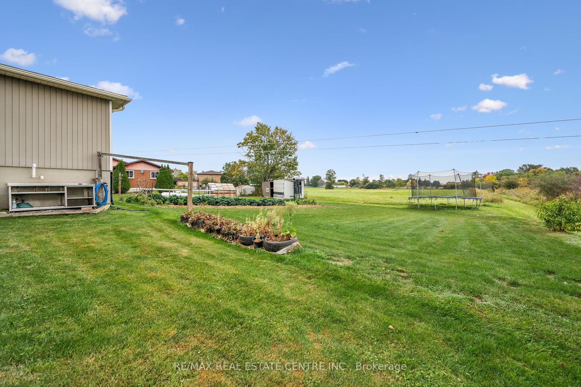 Photo 34 of 1211 Old 8 Highway, Hamilton, Rural Flamborough — HOMEH