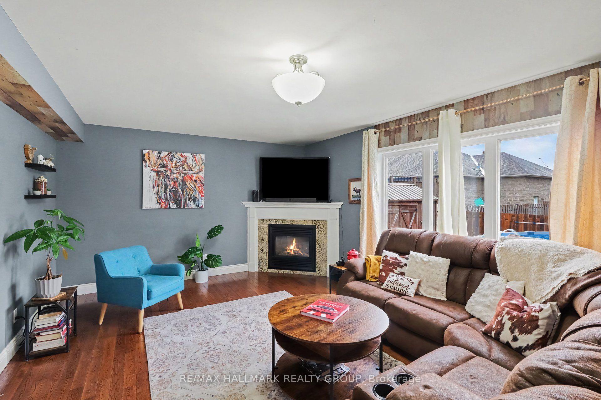 Photo 6 of 25 Tabitha Cres, North Dundas, Chesterville — HOMEH