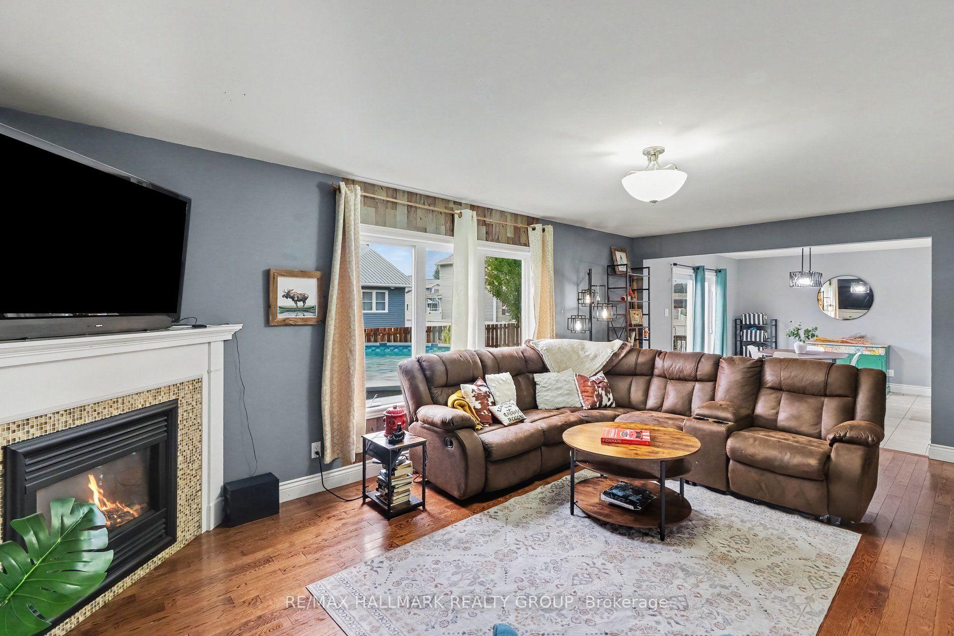 Photo 7 of 25 Tabitha Cres, North Dundas, Chesterville — HOMEH