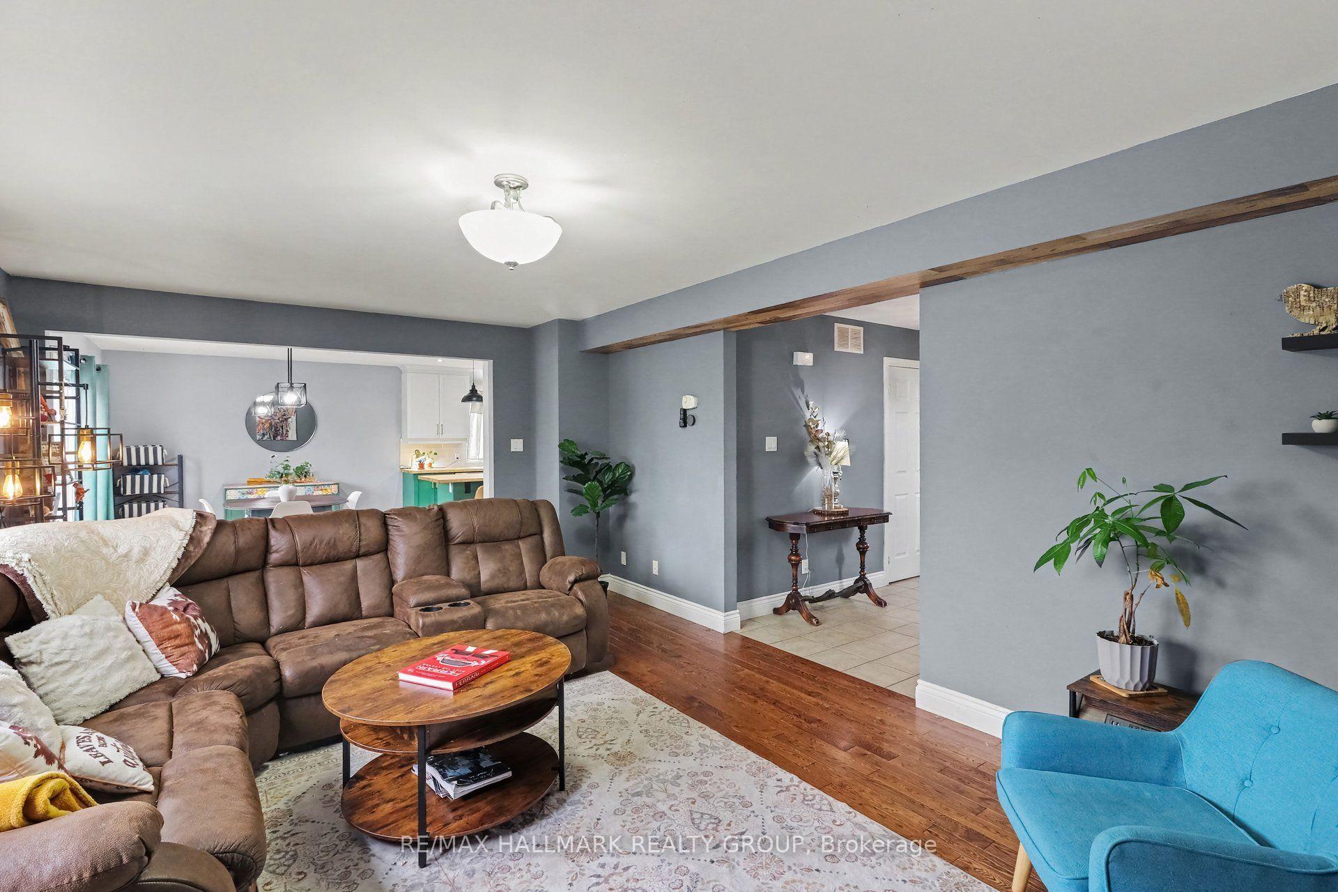 Photo 8 of 25 Tabitha Cres, North Dundas, Chesterville — HOMEH