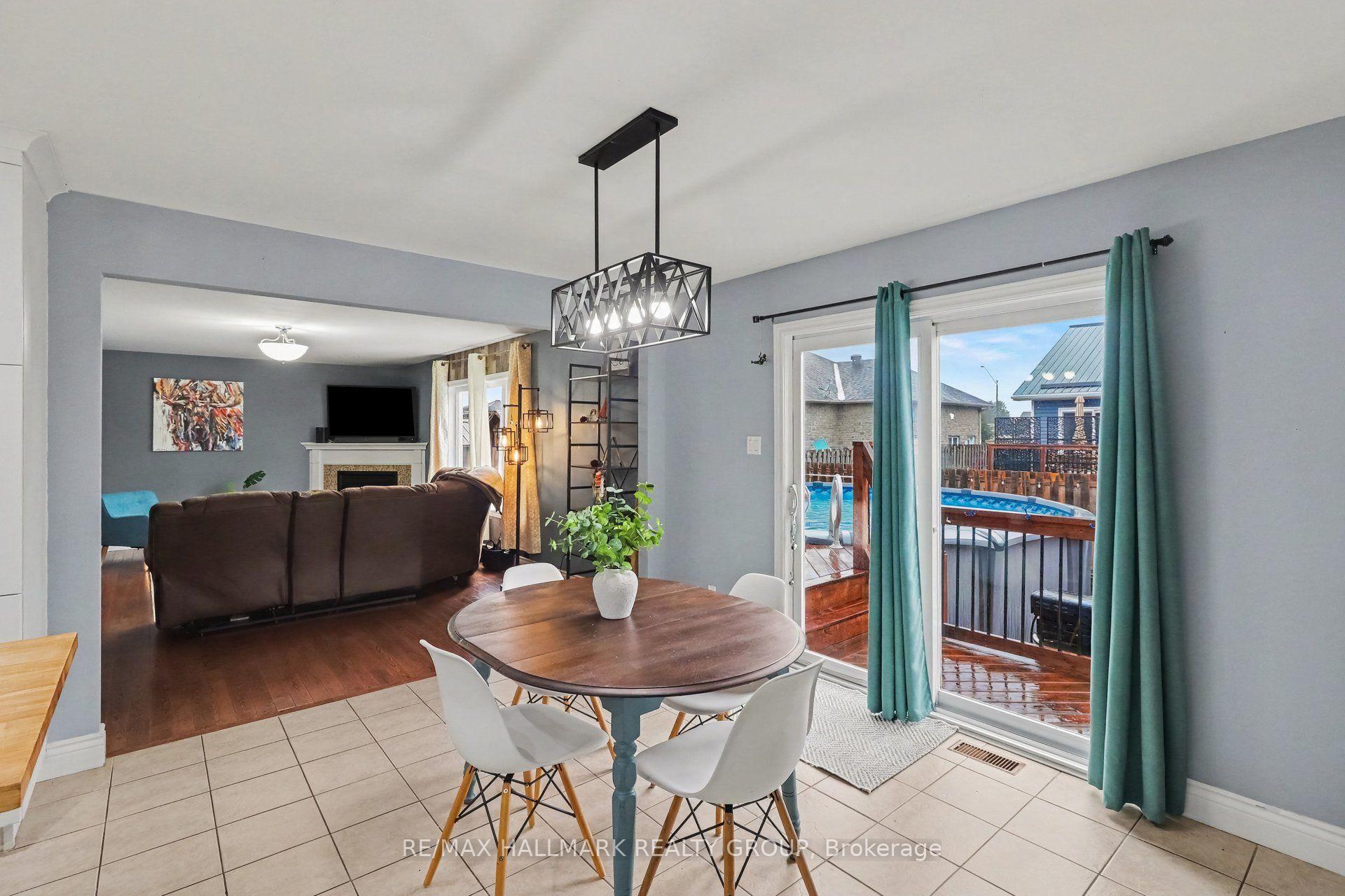 Photo 14 of 25 Tabitha Cres, North Dundas, Chesterville — HOMEH