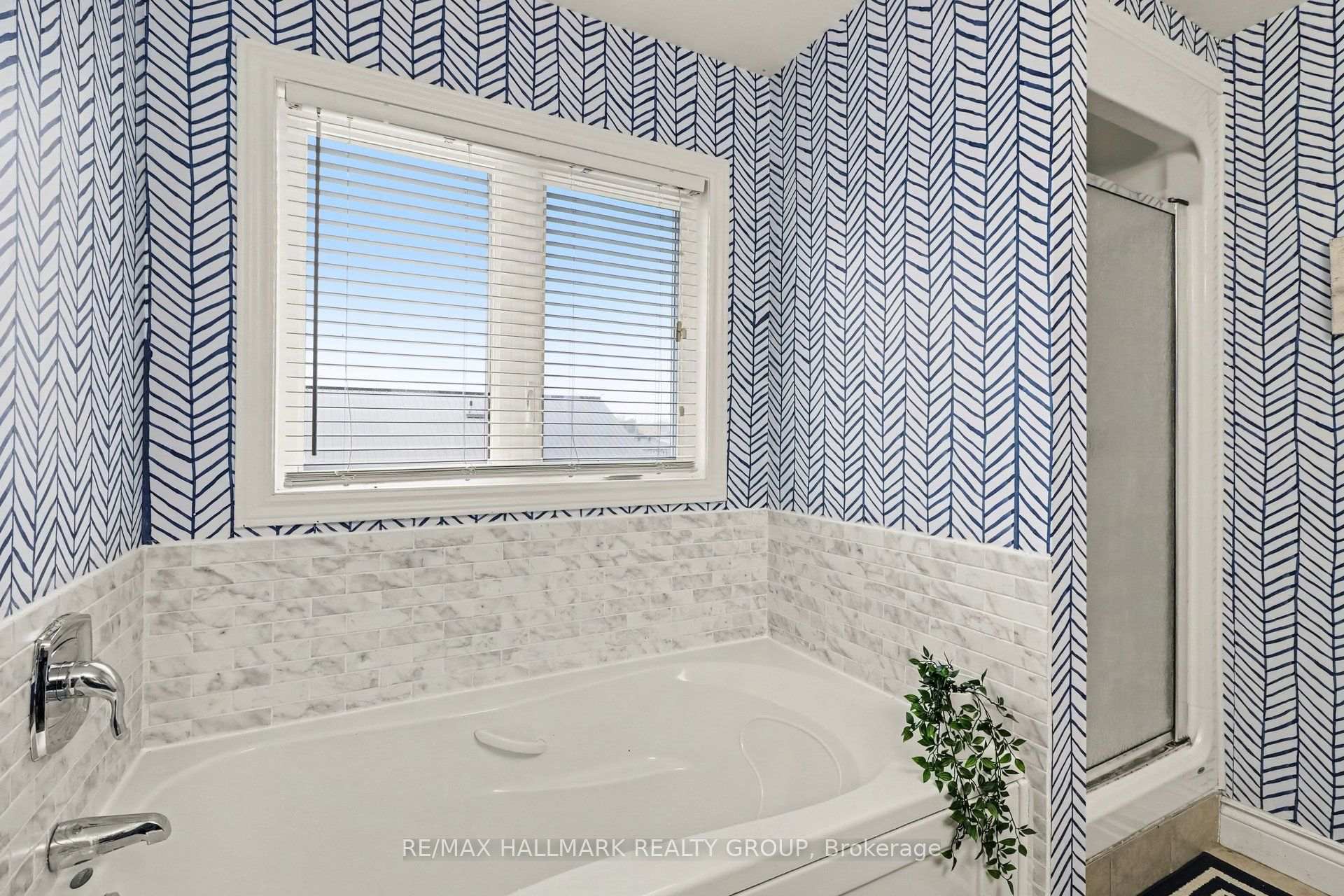 Photo 20 of 25 Tabitha Cres, North Dundas, Chesterville — HOMEH