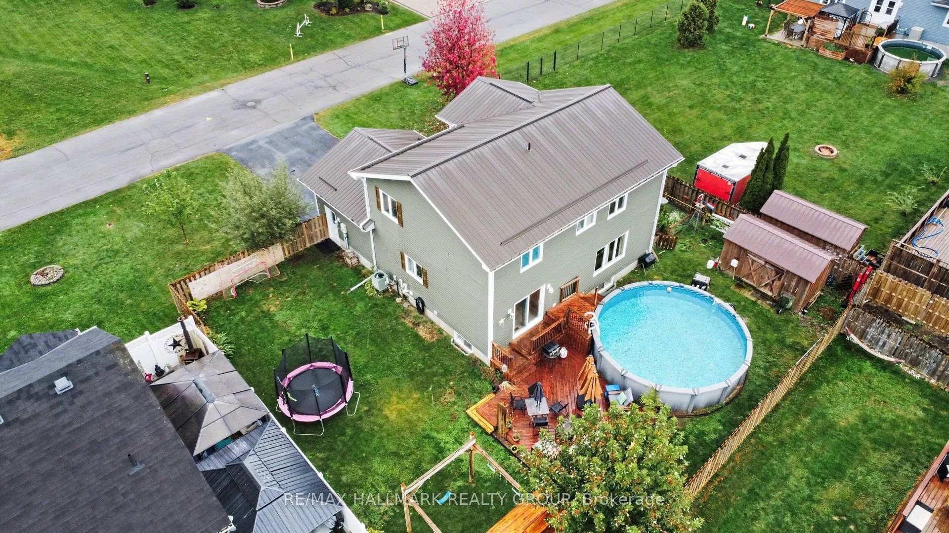Photo 37 of 25 Tabitha Cres, North Dundas, Chesterville — HOMEH