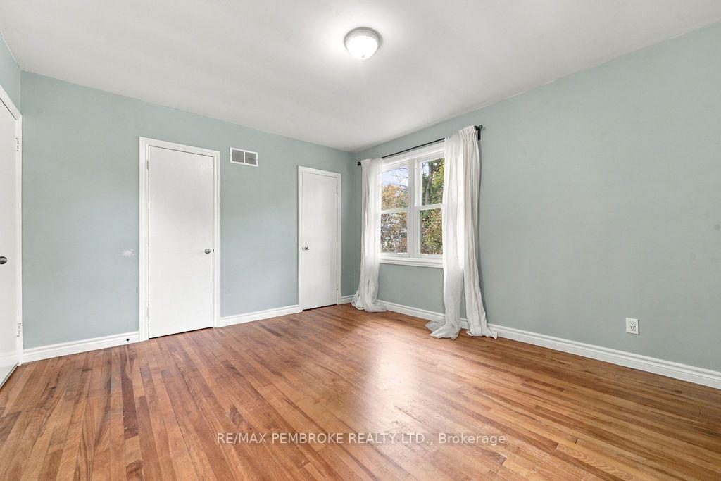 Photo 39 of 10 Laurier Avenue, Deep River, Deep River — HOMEH