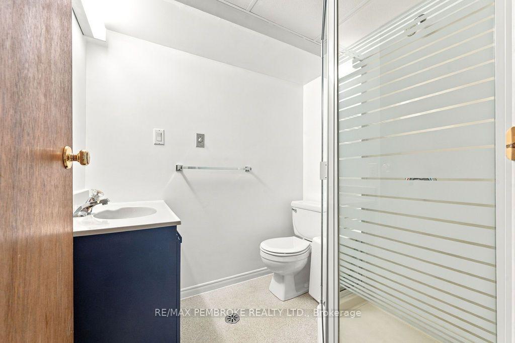 Photo 43 of 10 Laurier Avenue, Deep River, Deep River — HOMEH