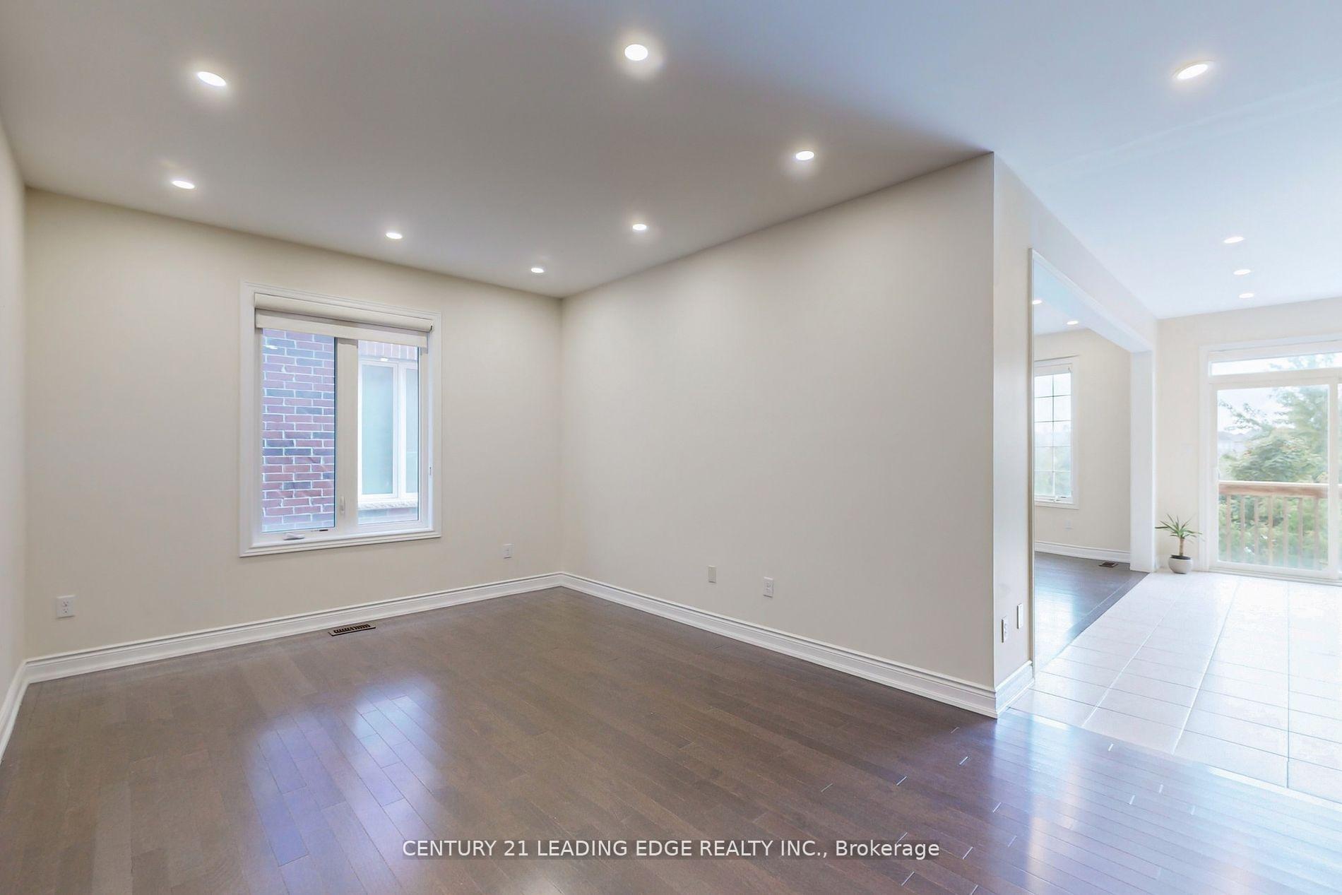 Photo 5 of 49 Gallant Place, Vaughan, Vellore Village — HOMEH