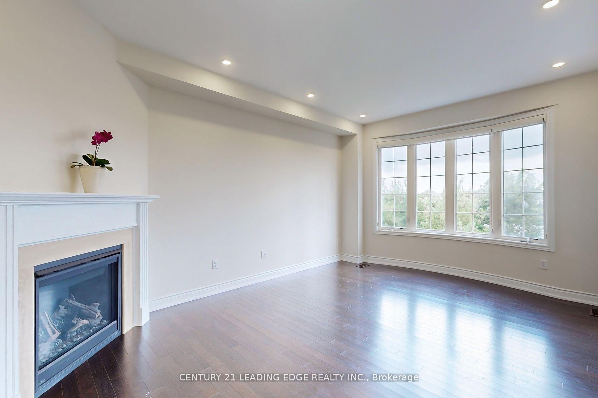 Photo 7 of 49 Gallant Place, Vaughan, Vellore Village — HOMEH