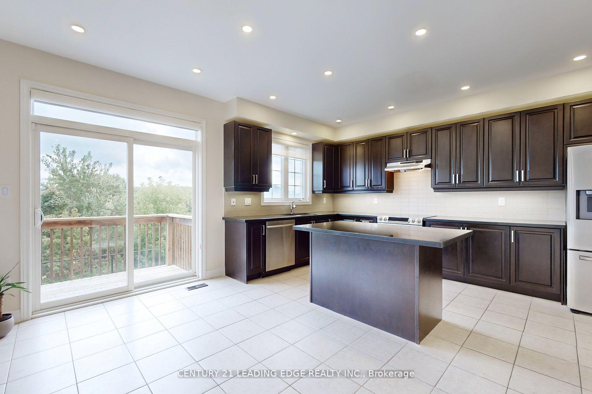 Photo 12 of 49 Gallant Place, Vaughan, Vellore Village — HOMEH