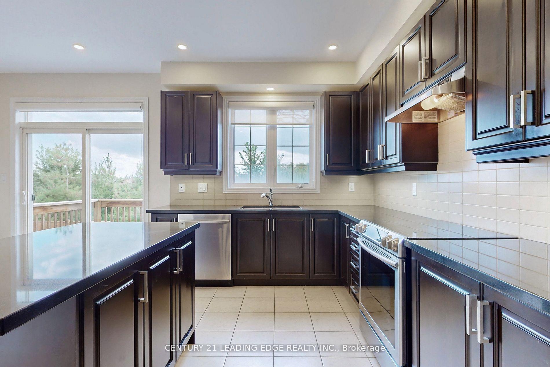 Photo 13 of 49 Gallant Place, Vaughan, Vellore Village — HOMEH