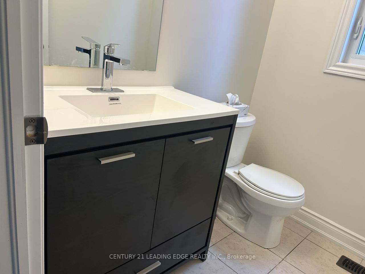 Photo 8 of 49 Gallant Place, Vaughan, Vellore Village — HOMEH