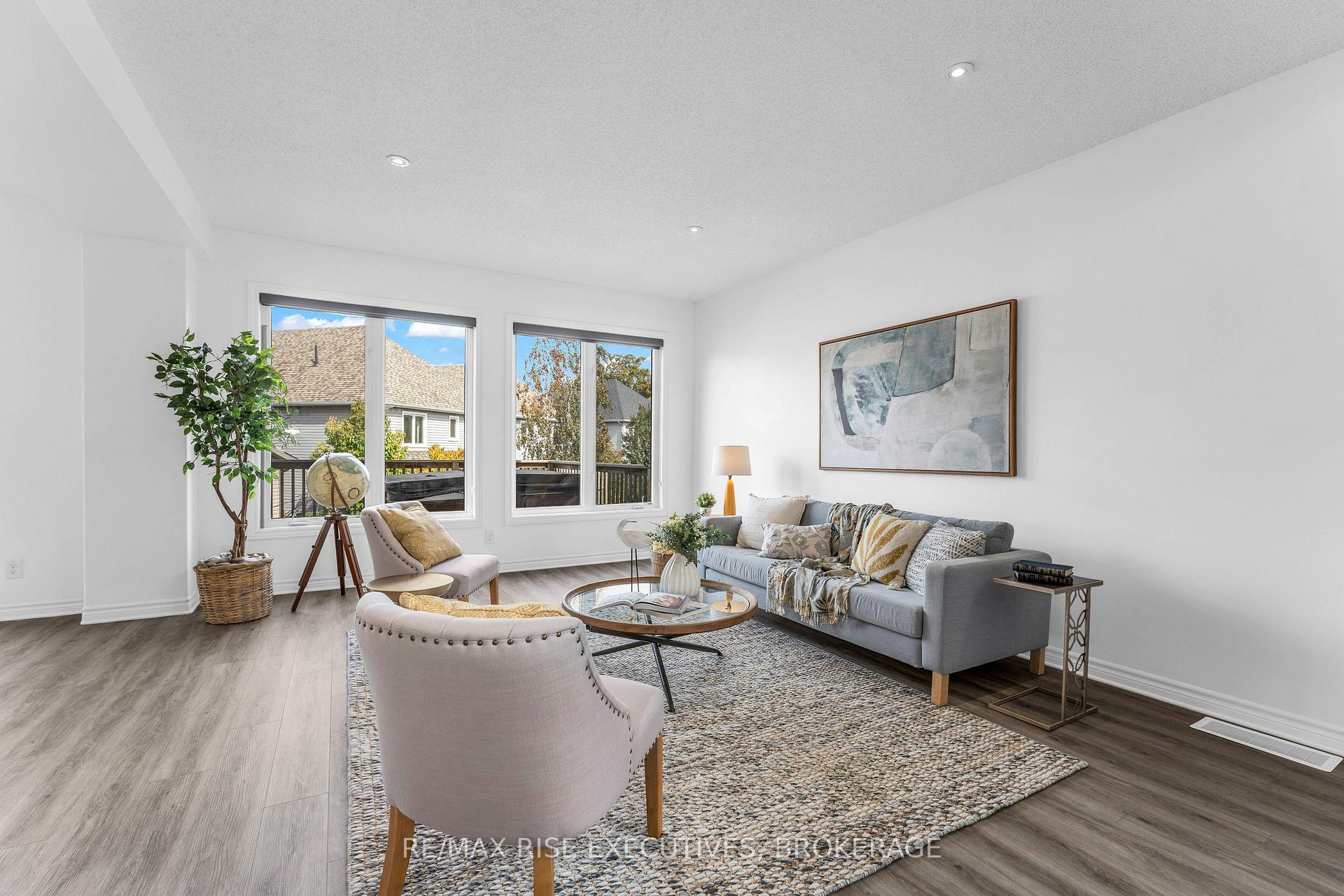 Photo 6 of 1704 Reginald Bart Drive, Kingston, Kingston East (Incl Barret Crt) — HOMEH