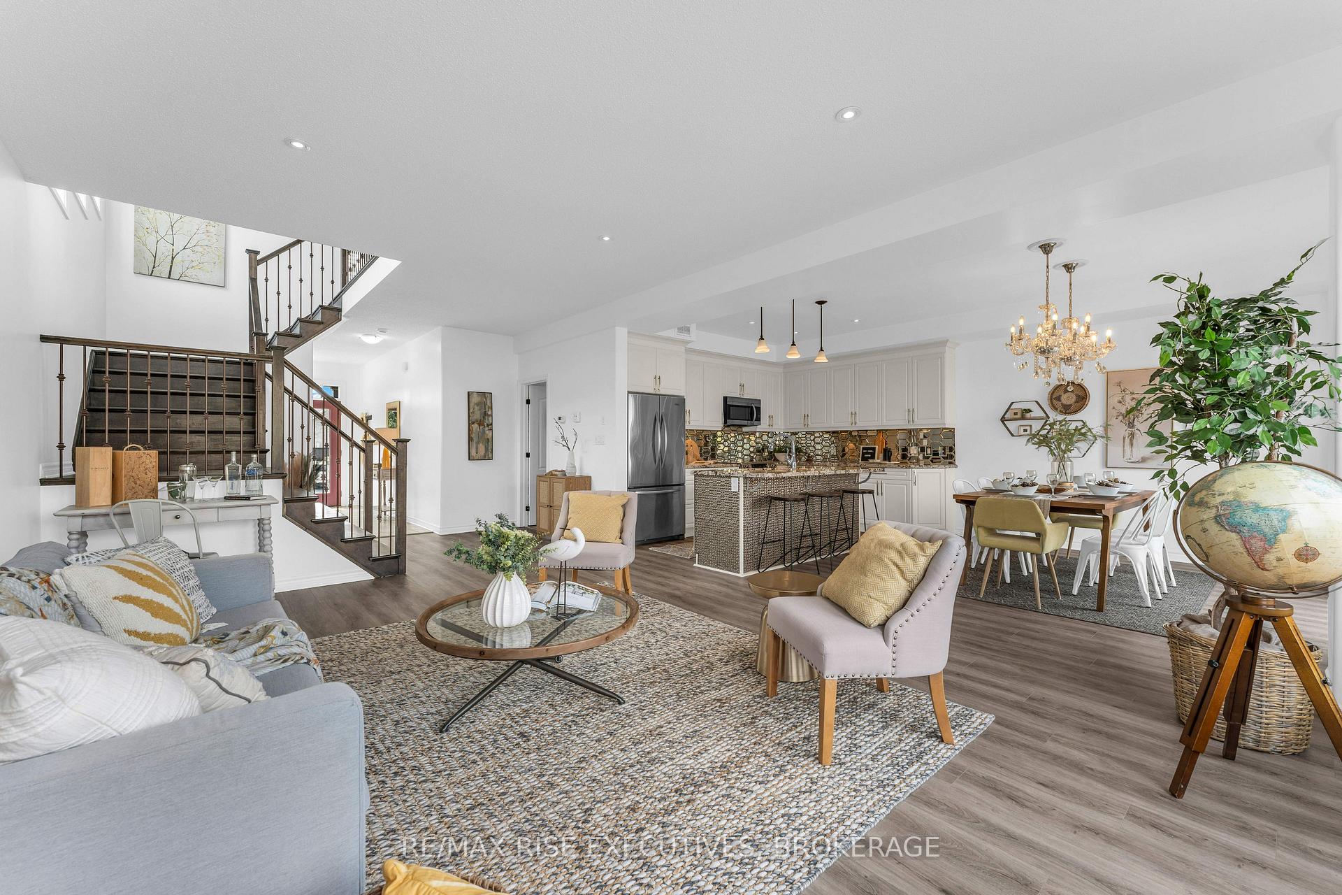 Photo 8 of 1704 Reginald Bart Drive, Kingston, Kingston East (Incl Barret Crt) — HOMEH