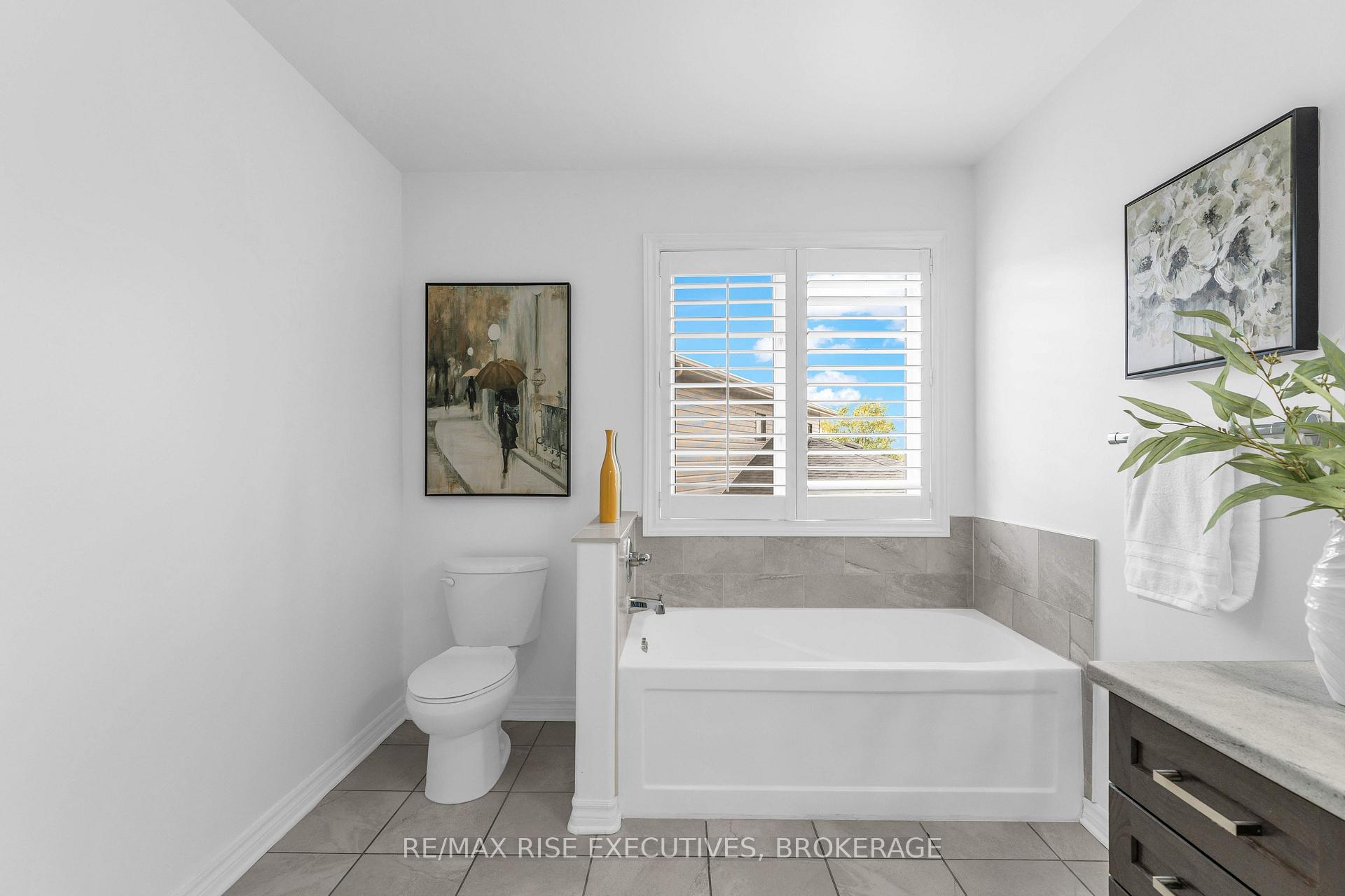 Photo 25 of 1704 Reginald Bart Drive, Kingston, Kingston East (Incl Barret Crt) — HOMEH