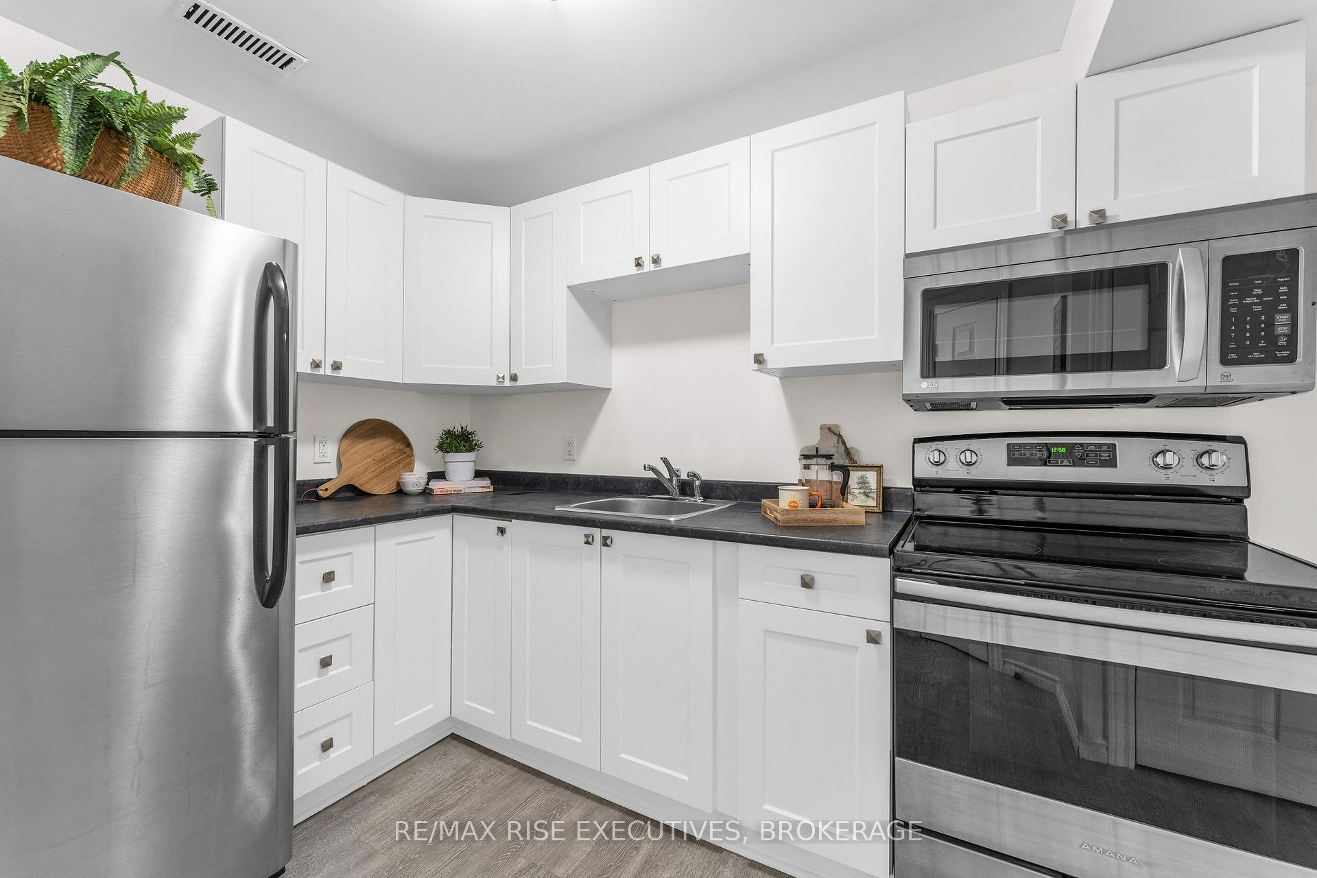 Photo 39 of 1704 Reginald Bart Drive, Kingston, Kingston East (Incl Barret Crt) — HOMEH