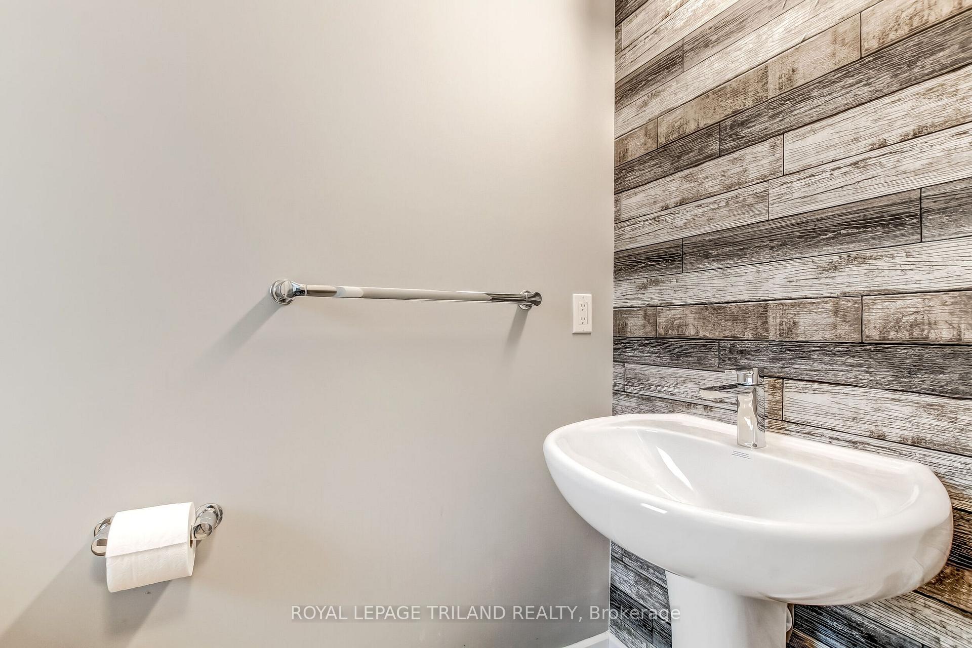 Photo 4 of Unit 62, 601 Lions Park Drive, Strathroy-Caradoc, Mount Brydges — HOMEH