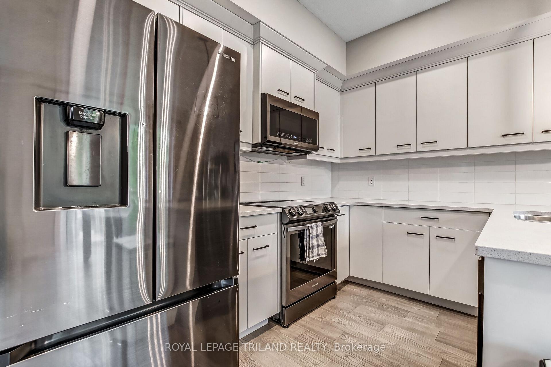 Photo 10 of Unit 62, 601 Lions Park Drive, Strathroy-Caradoc, Mount Brydges — HOMEH