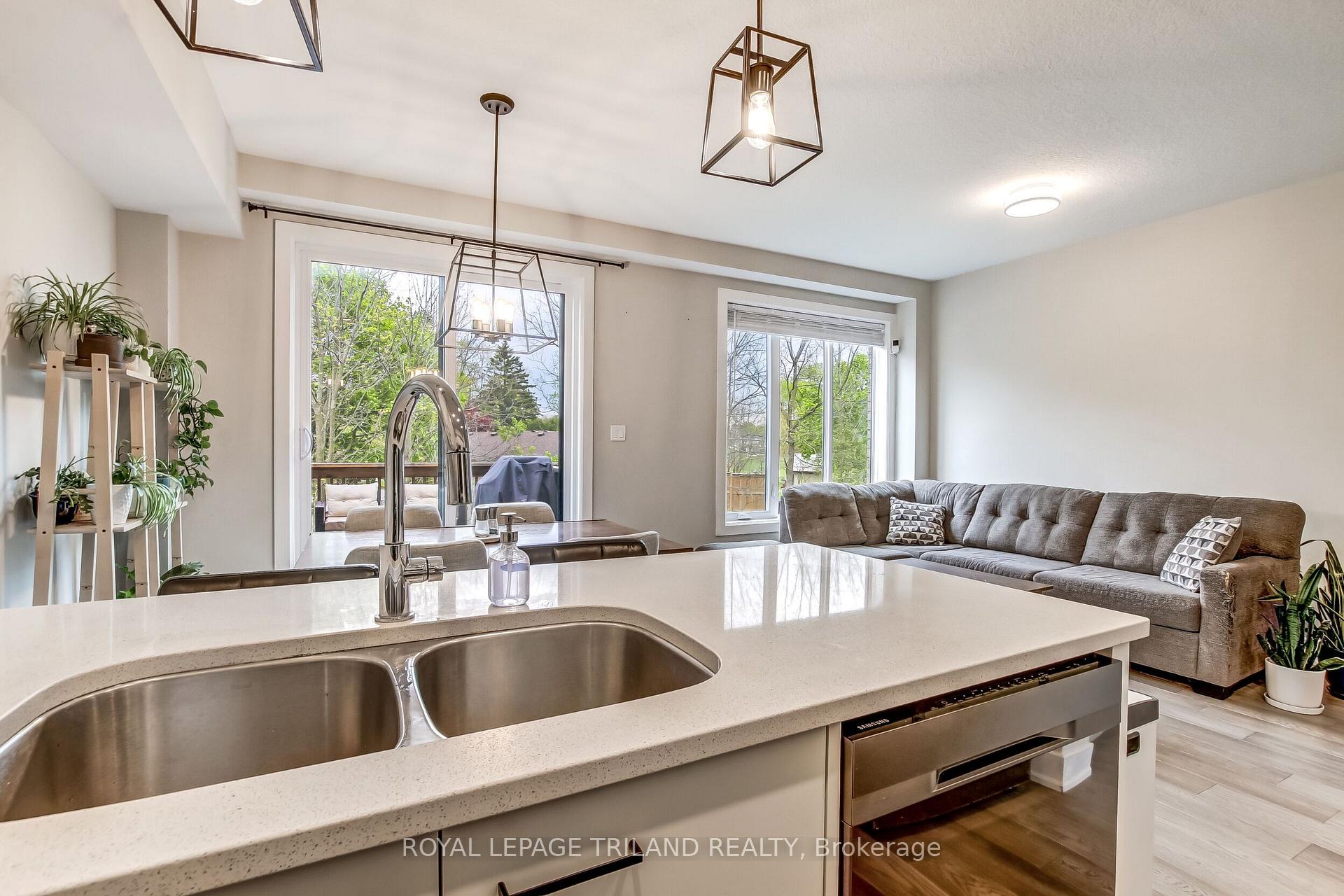 Photo 12 of Unit 62, 601 Lions Park Drive, Strathroy-Caradoc, Mount Brydges — HOMEH