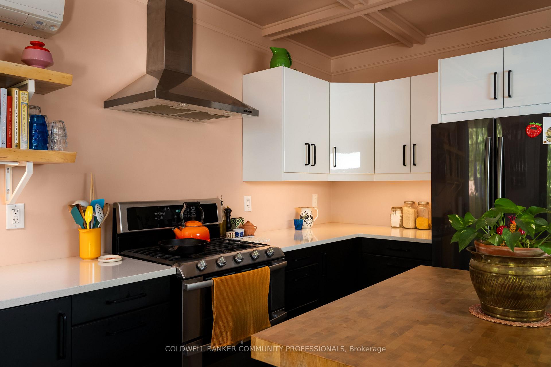Photo 16 of 14 Prospect Street S, Hamilton, Stipley — HOMEH