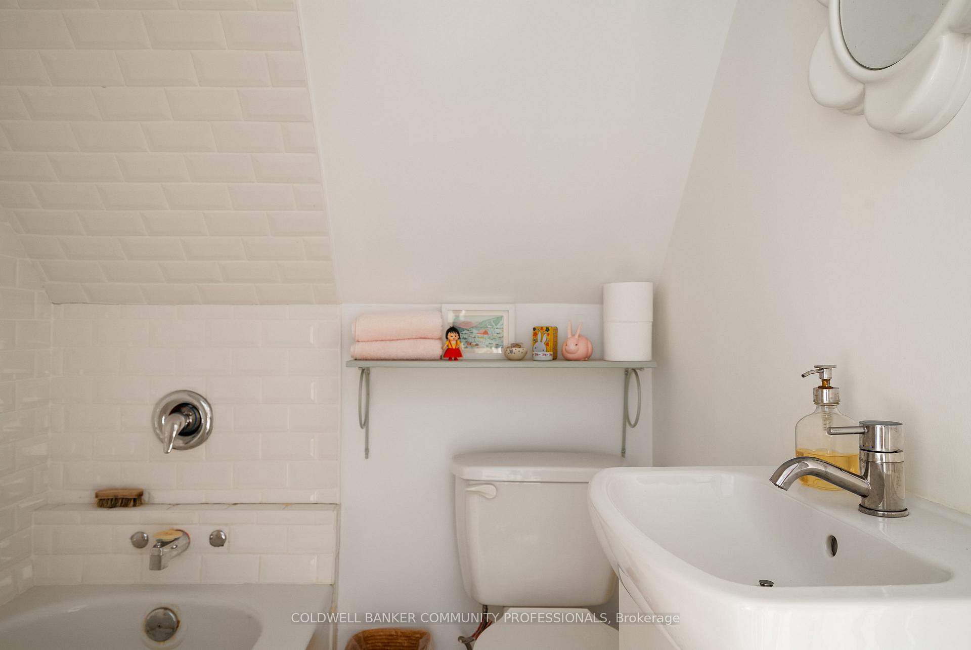 Photo 36 of 14 Prospect Street S, Hamilton, Stipley — HOMEH