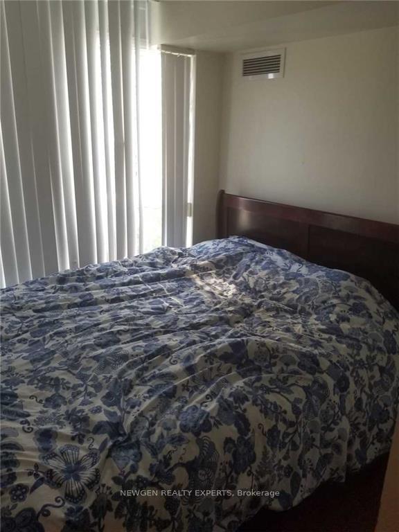 Photo 8 of Unit 805, 310 Burnhamthorpe Road W, Mississauga, City Centre — HOMEH