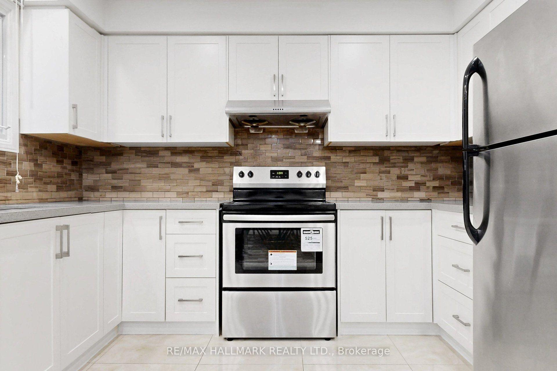 Photo 10 of 22 Pining Road, Markham, Aileen-Willowbrook — HOMEH