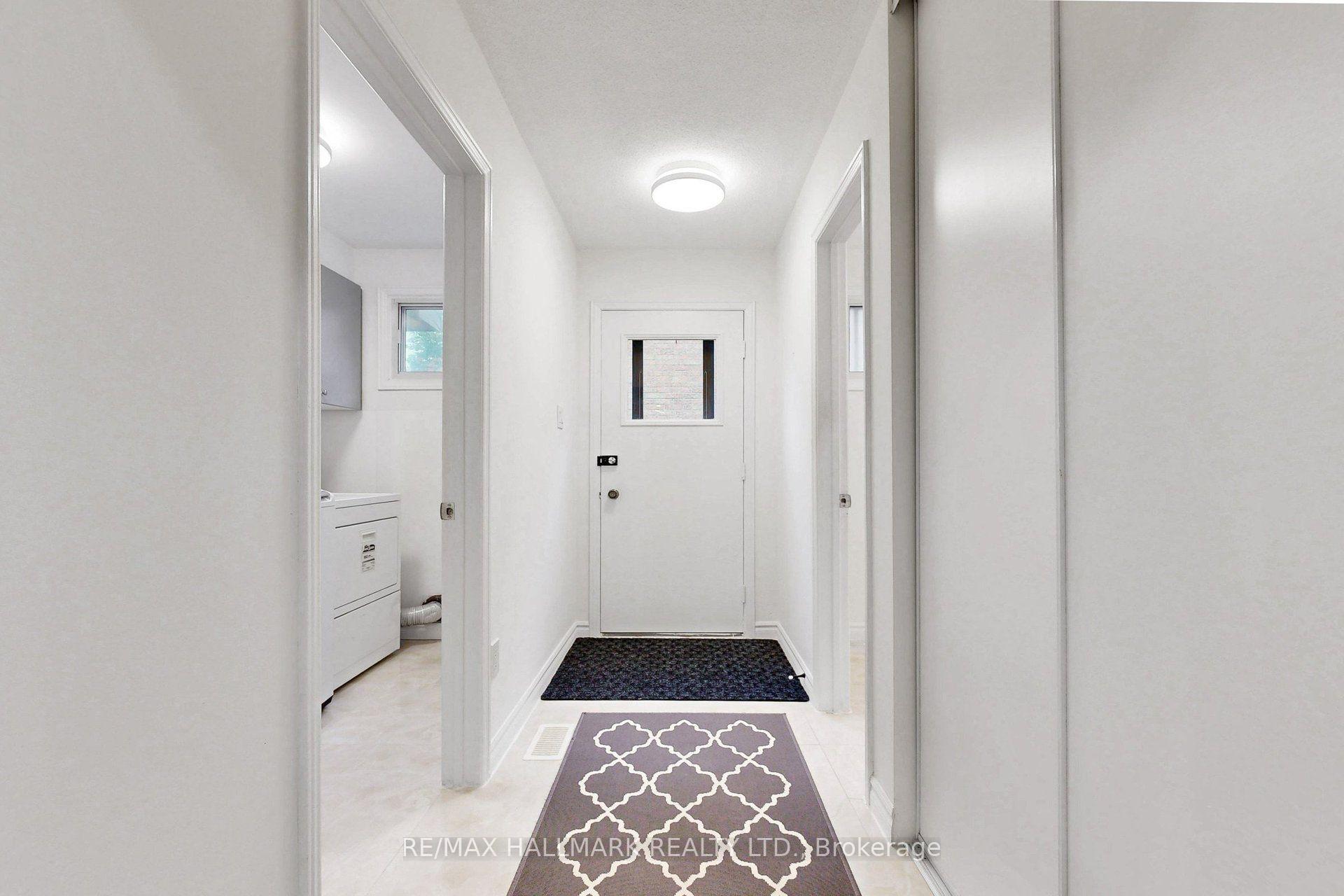 Photo 14 of 22 Pining Road, Markham, Aileen-Willowbrook — HOMEH